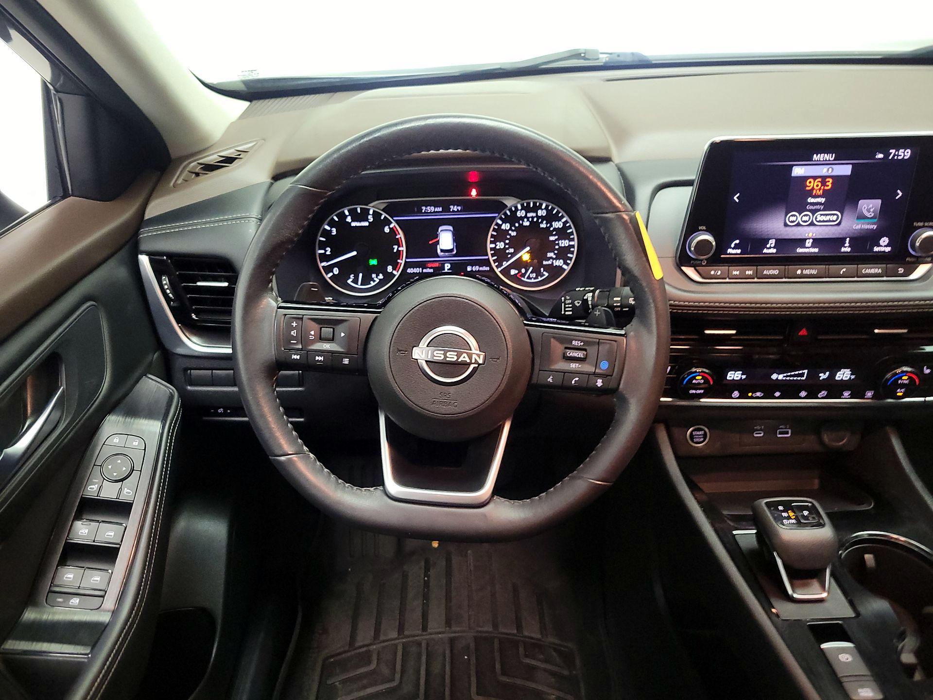 Thumbnail: 2022 Nissan Rogue - 10