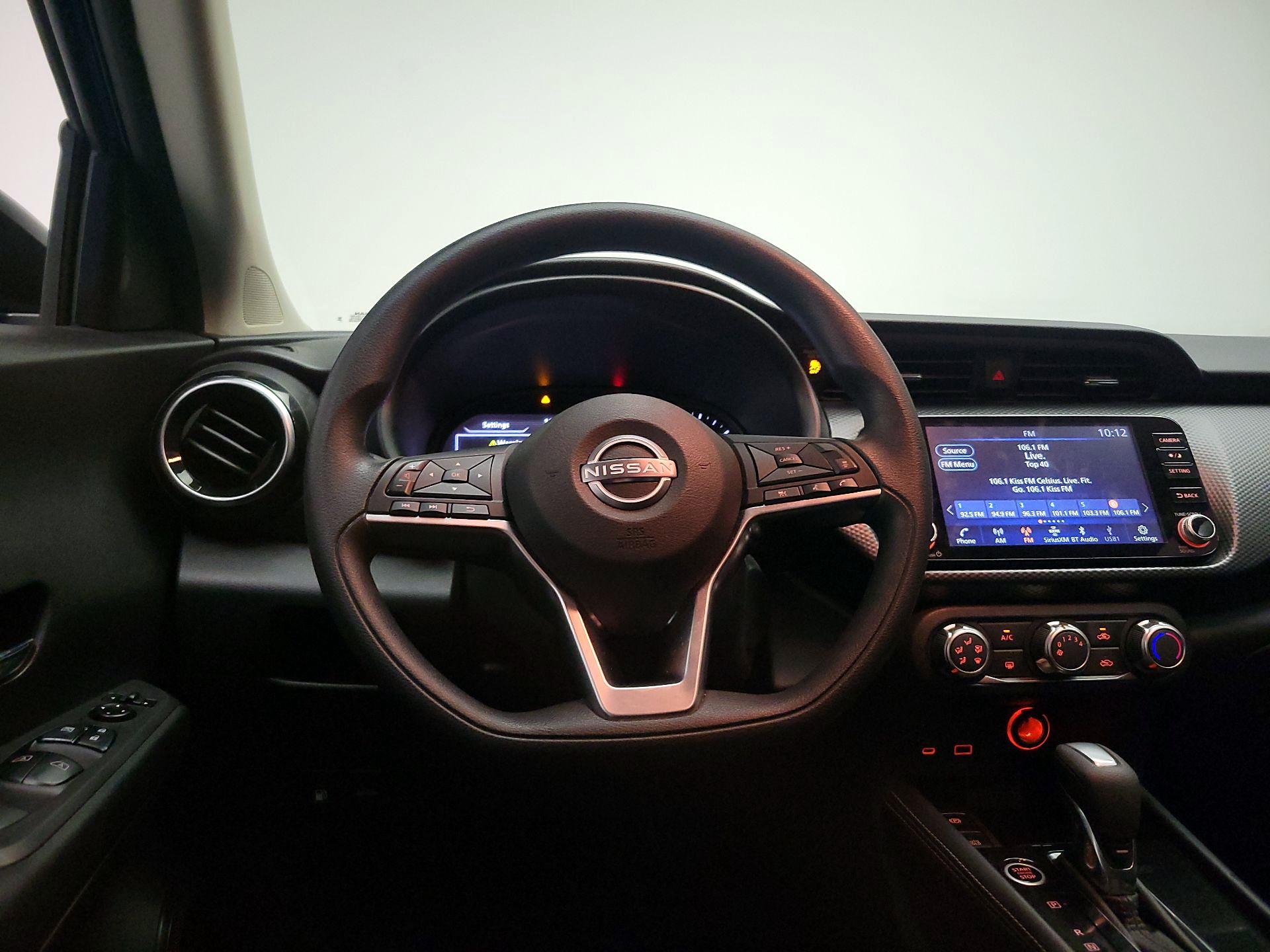 Thumbnail: 2023 Nissan Kicks - 10
