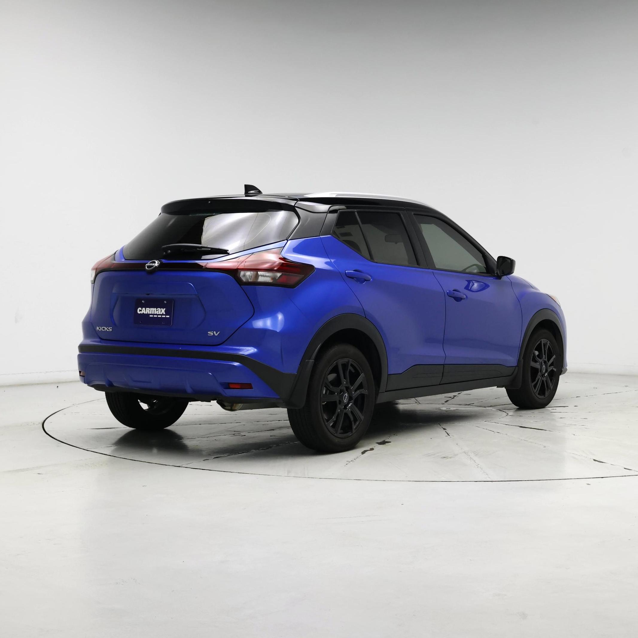 Thumbnail: 2023 Nissan Kicks - 8