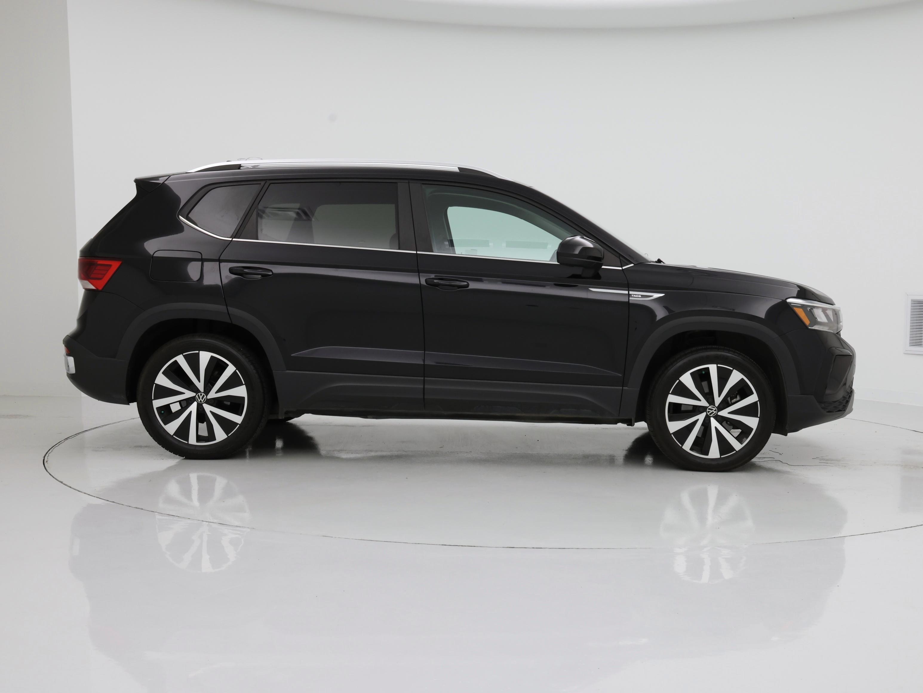 Thumbnail: 2022 Volkswagen Taos - 7