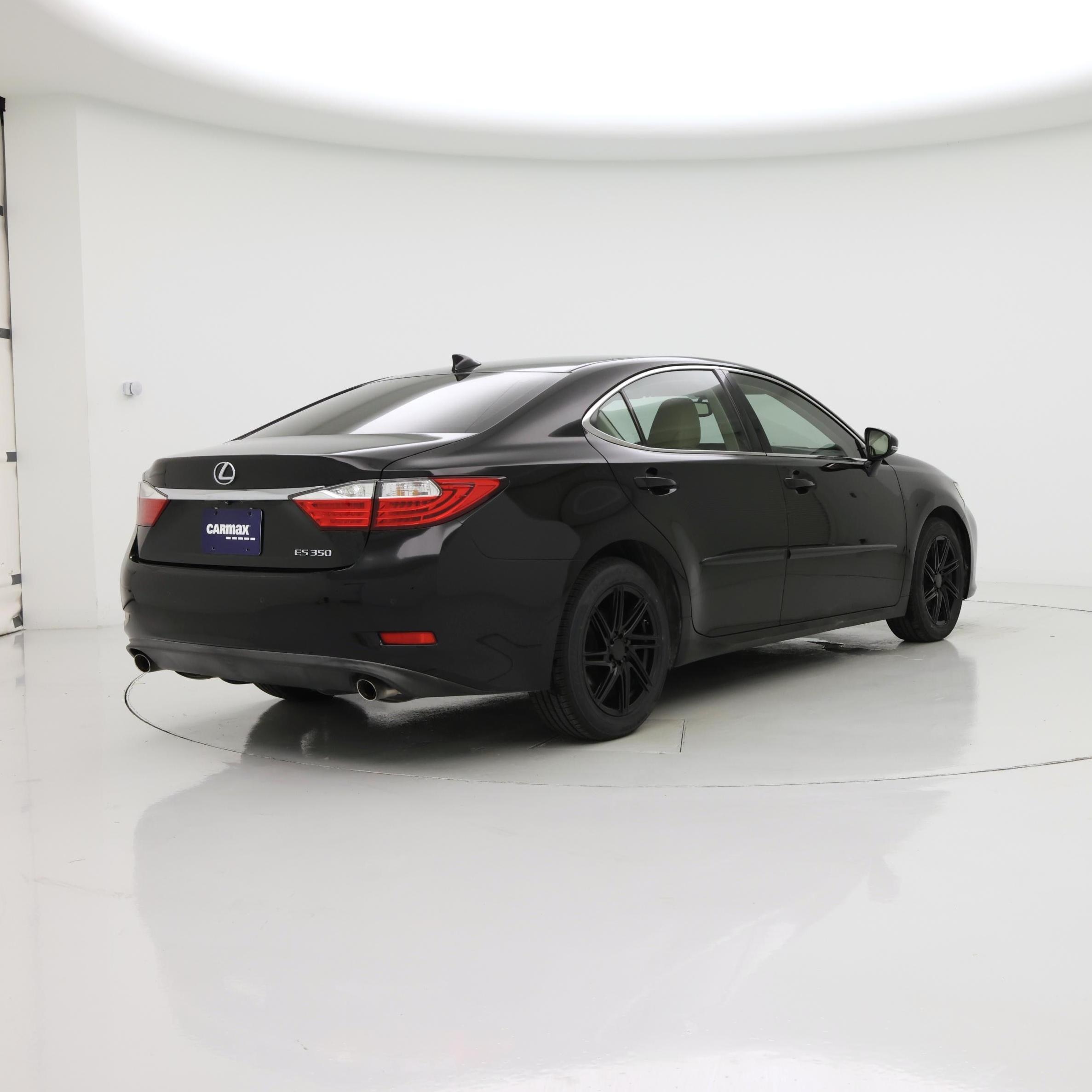 Thumbnail: 2015 Lexus ES - 8