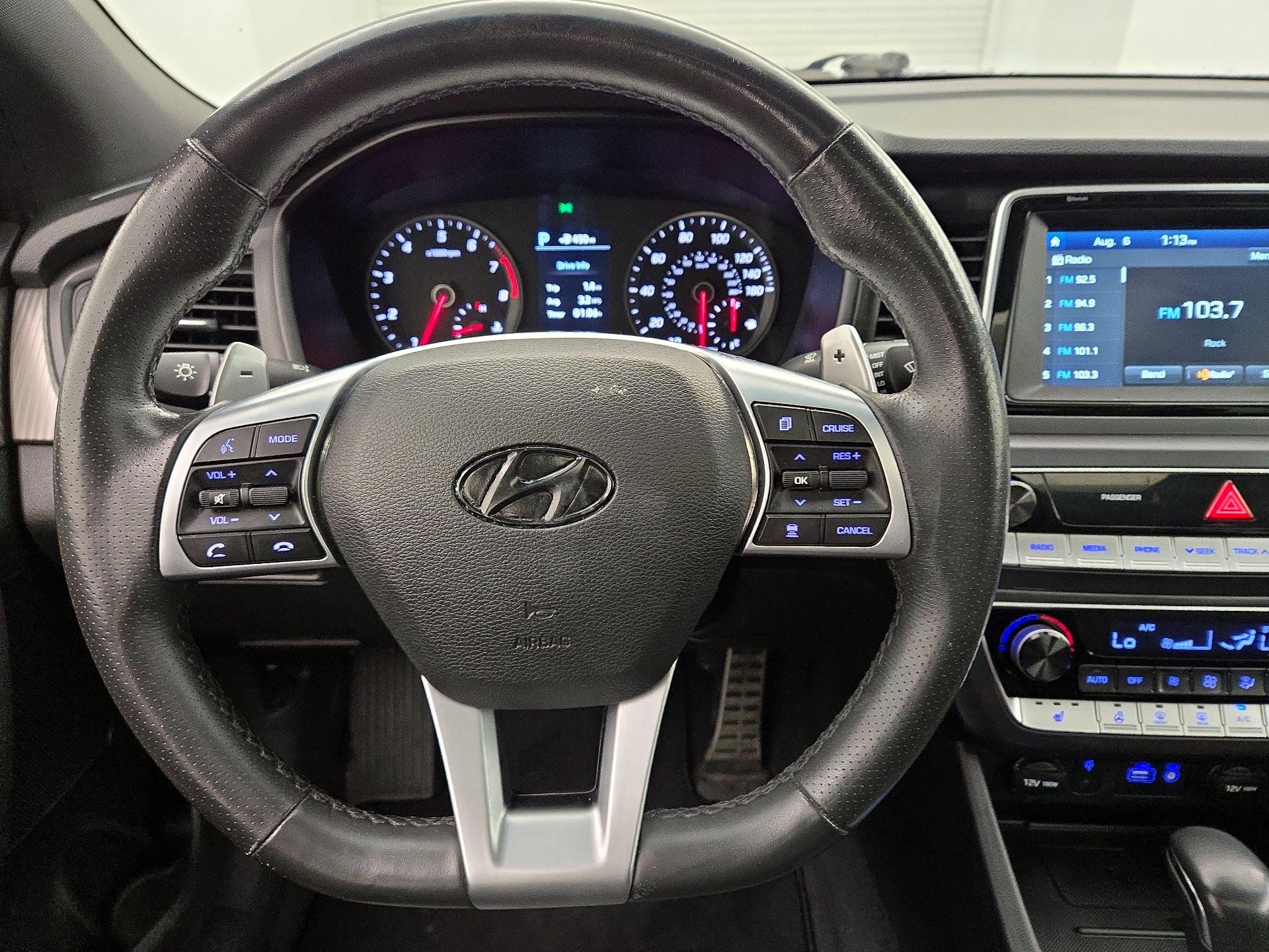 Thumbnail: 2019 Hyundai Sonata - 10