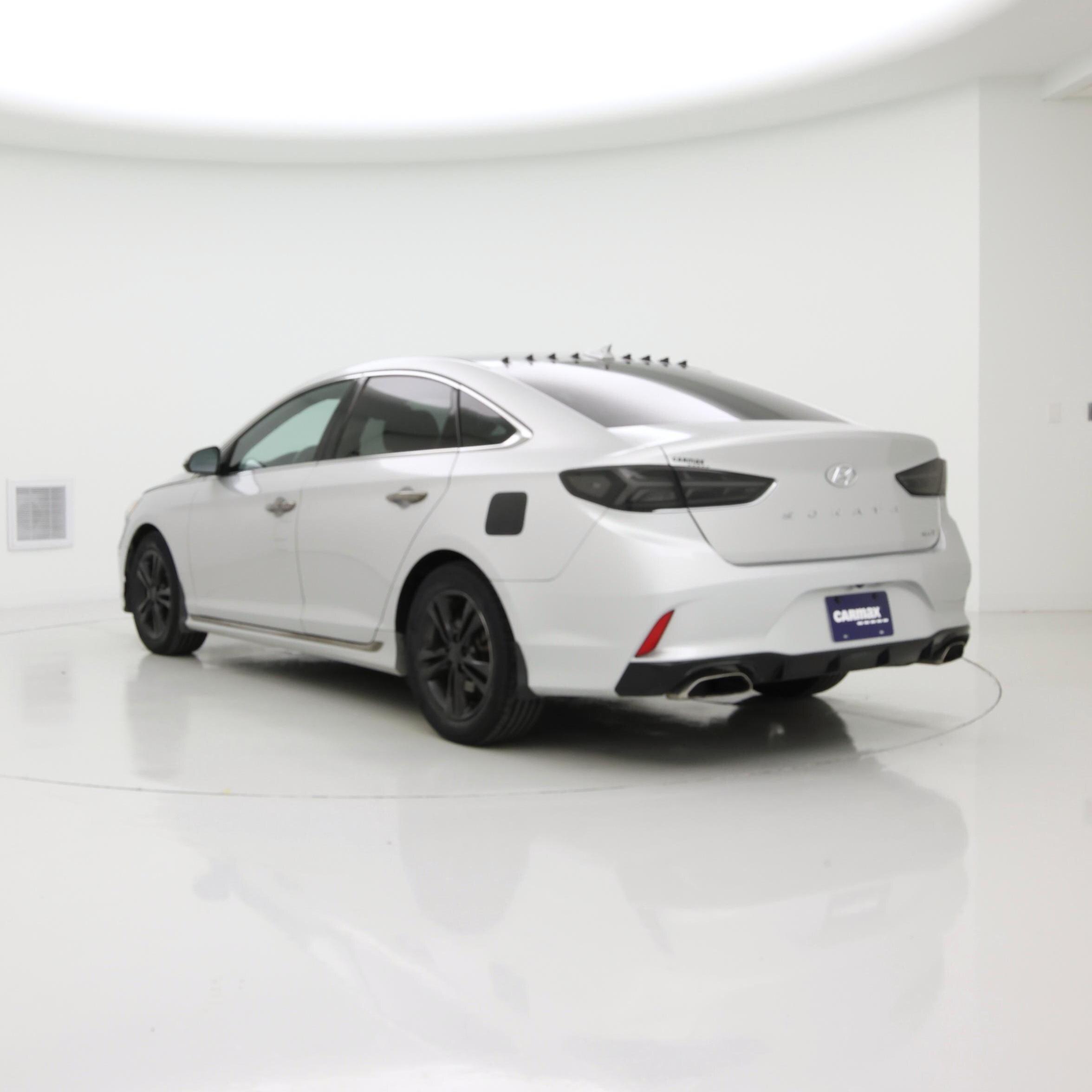 Thumbnail: 2019 Hyundai Sonata - 2