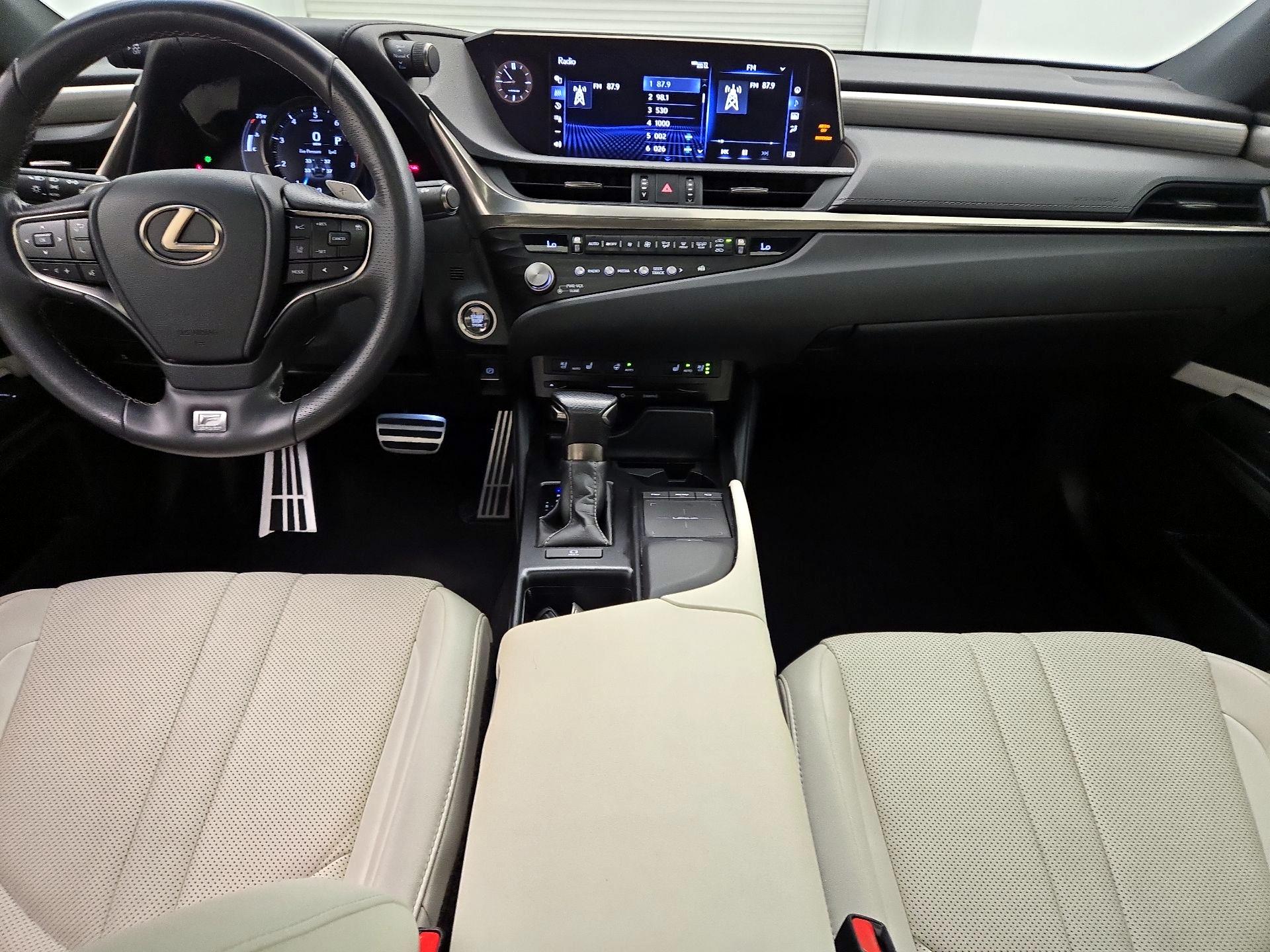 Thumbnail: 2021 Lexus ES - 9