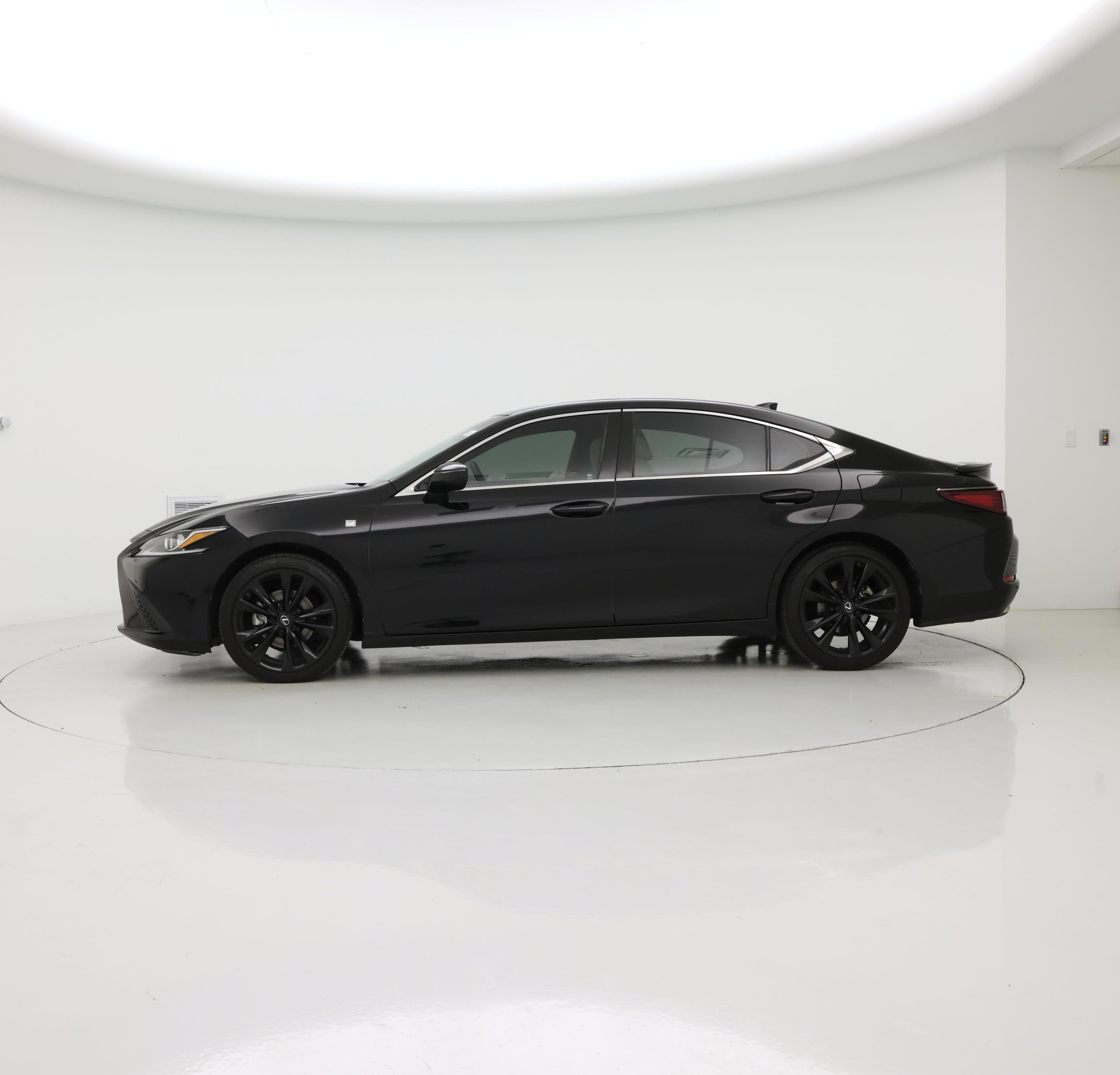 Thumbnail: 2021 Lexus ES - 3