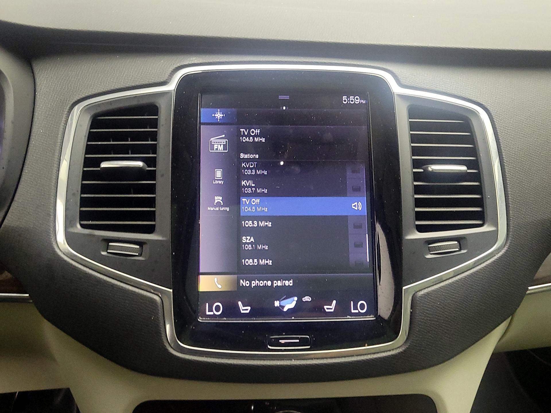 Thumbnail: 2019 Volvo XC90 - 16