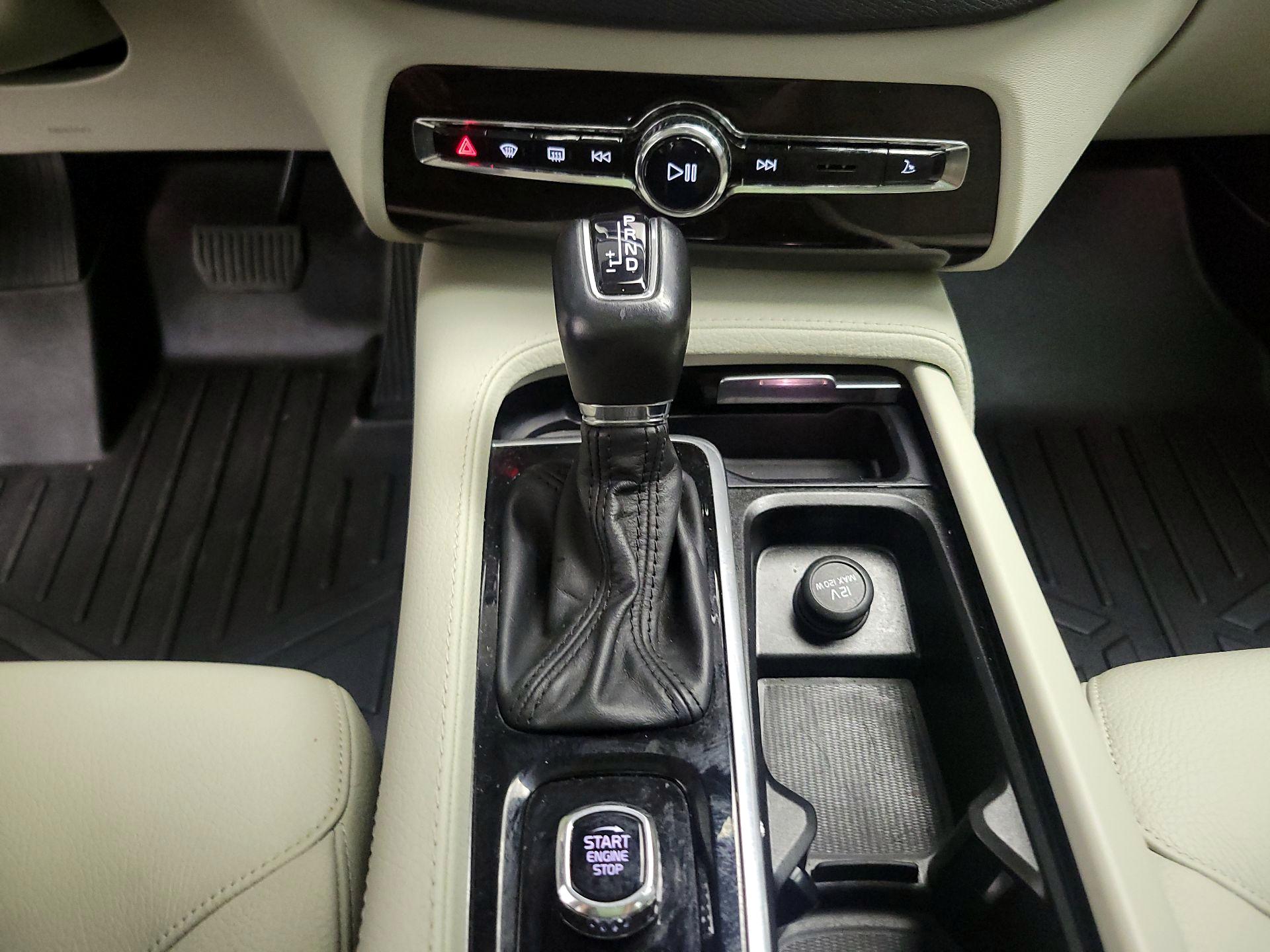 Thumbnail: 2019 Volvo XC90 - 18