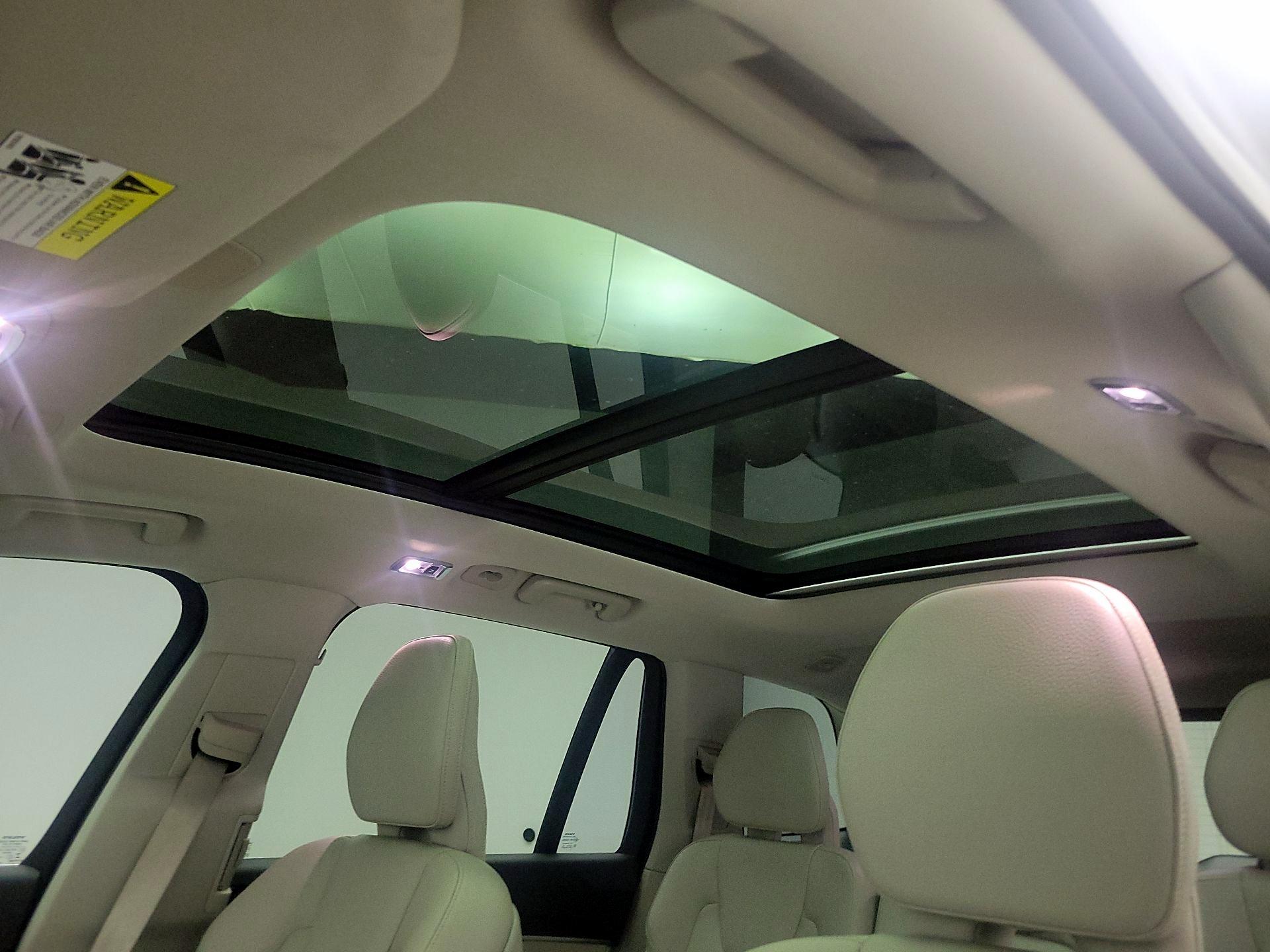 Thumbnail: 2019 Volvo XC90 - 20
