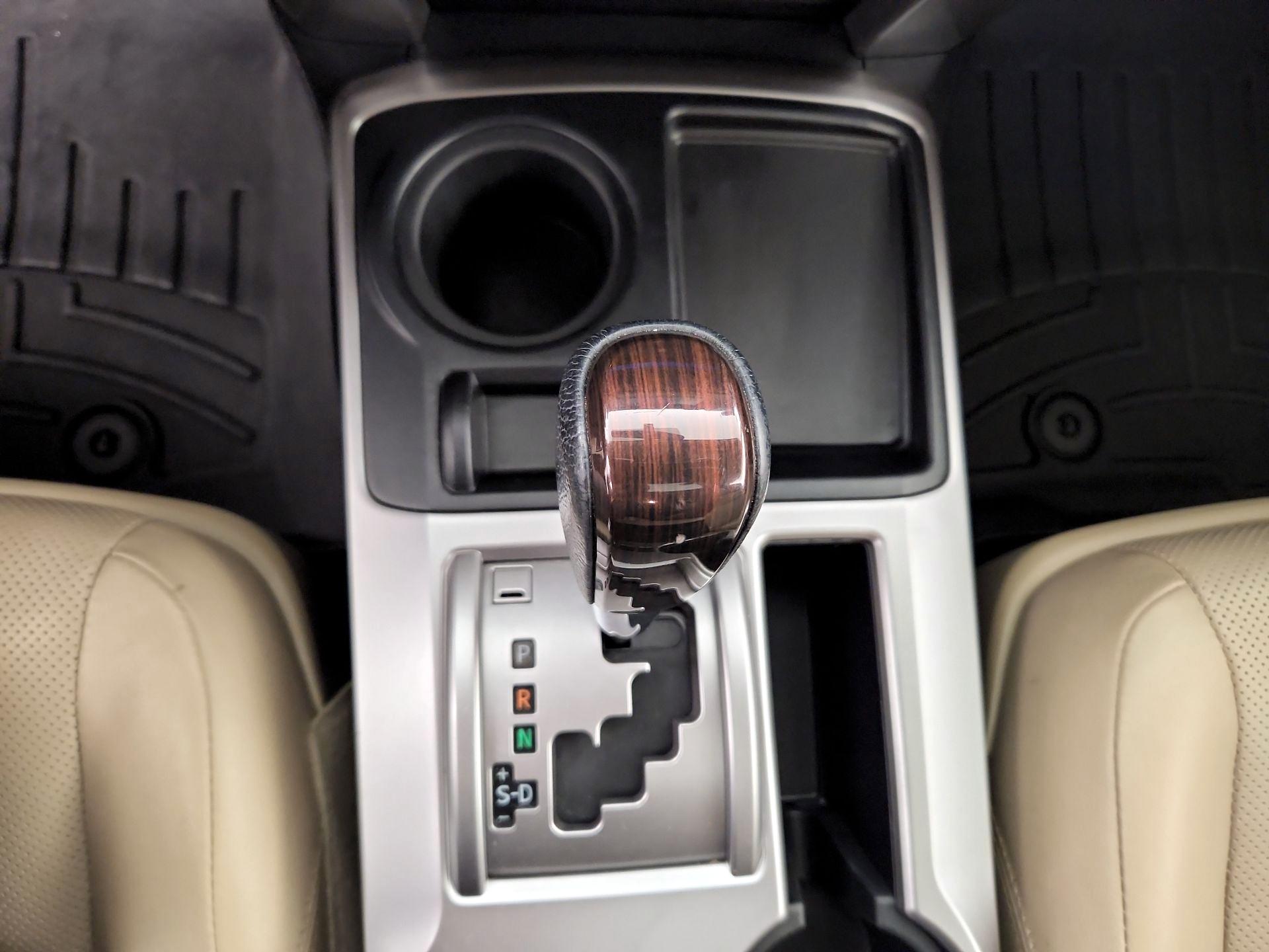 Thumbnail: 2015 Toyota 4Runner - 17