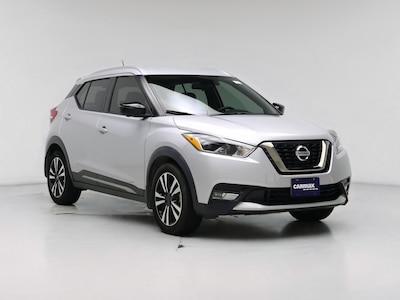 Silver 2019 Nissan Kicks SR