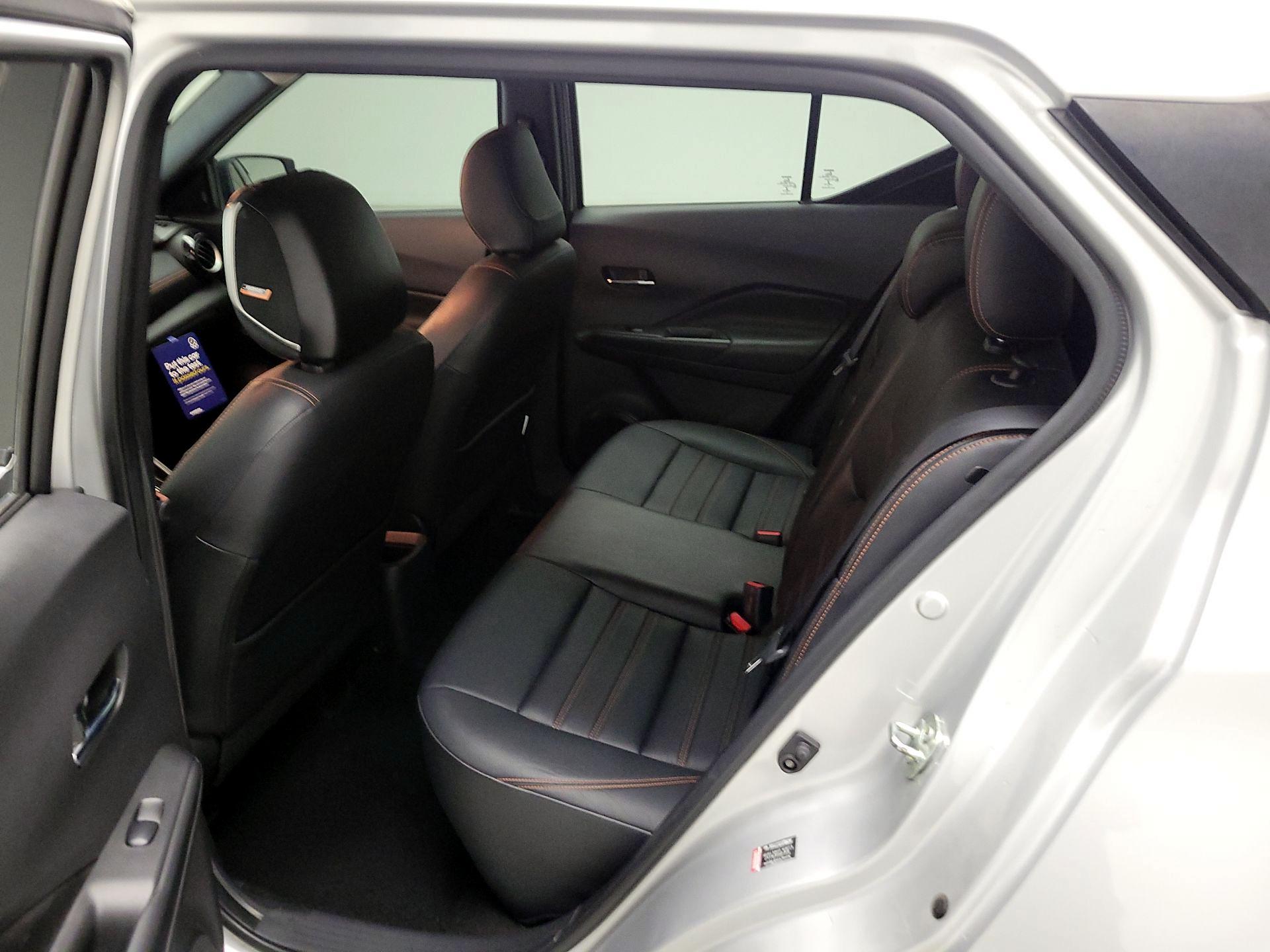 Thumbnail: 2019 Nissan Kicks - 18