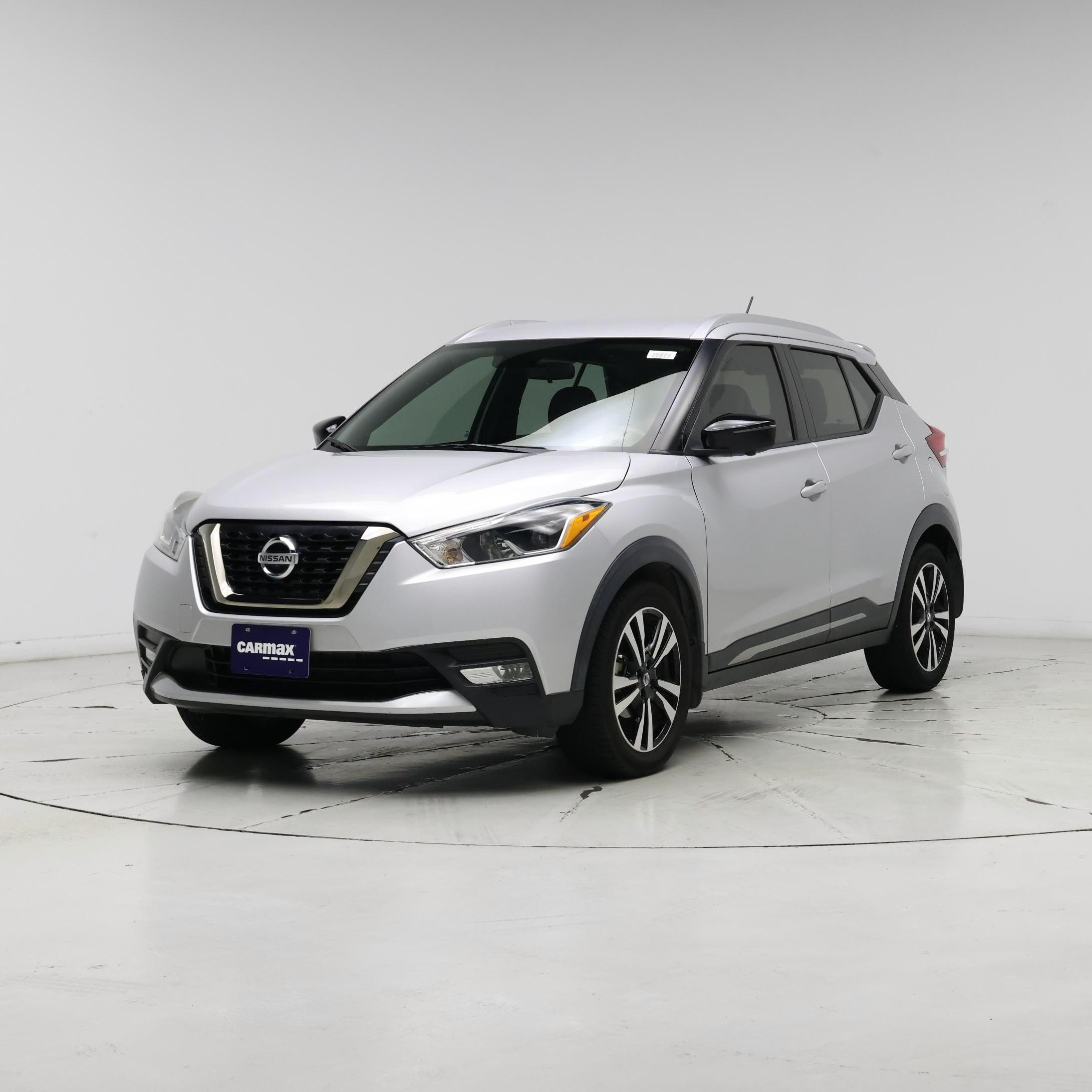 Thumbnail: 2019 Nissan Kicks - 4