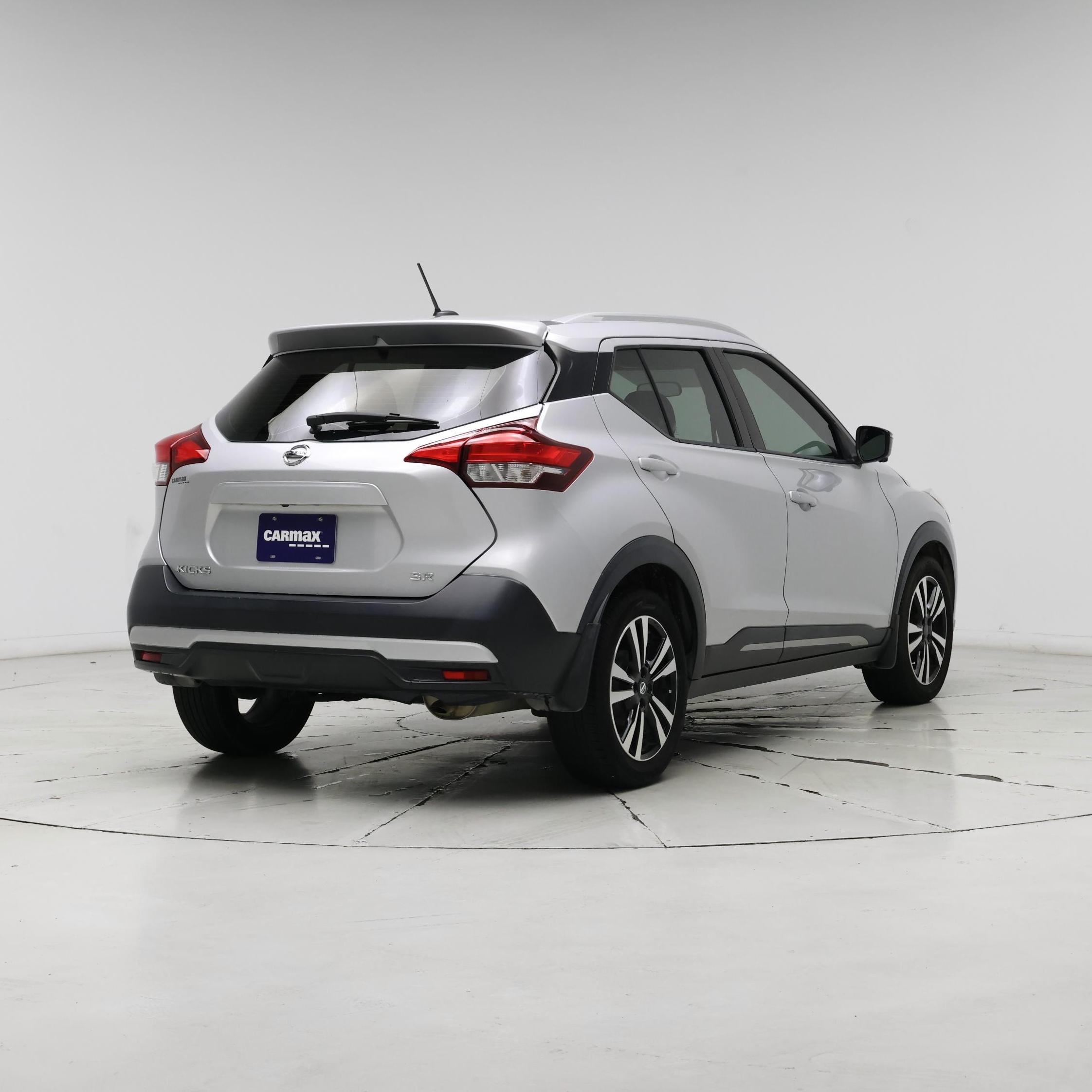 Thumbnail: 2019 Nissan Kicks - 8