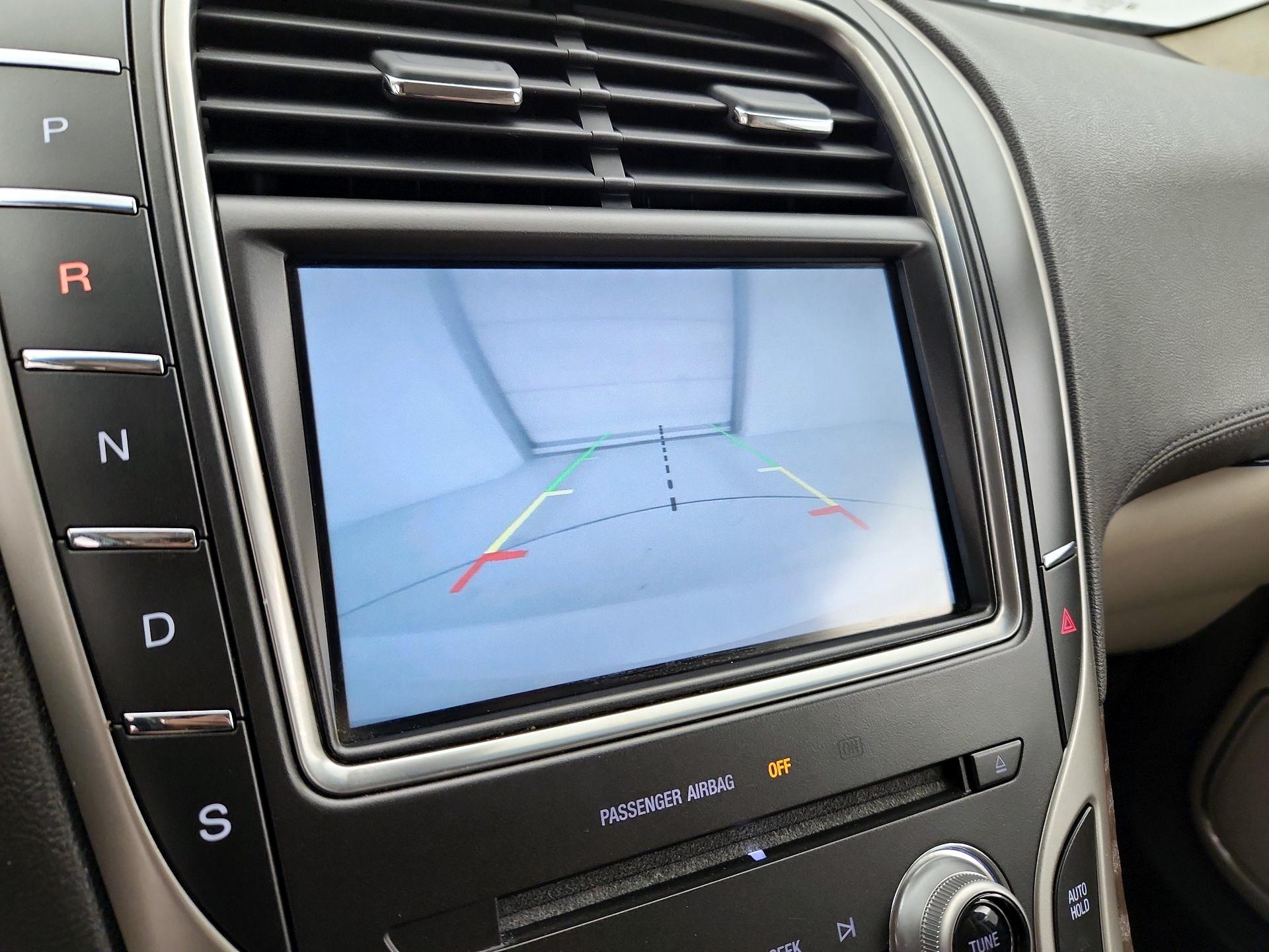 Thumbnail: 2016 Lincoln MKX - 15