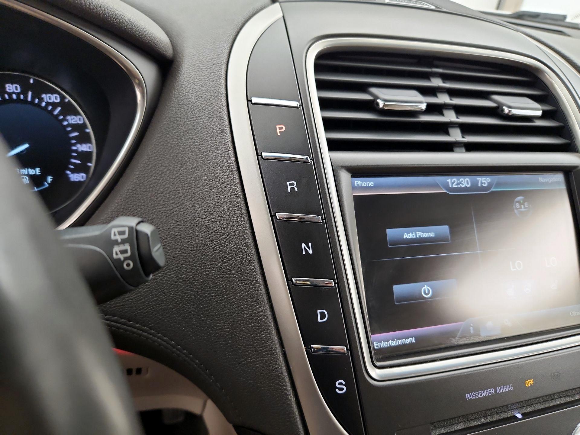 Thumbnail: 2016 Lincoln MKX - 18