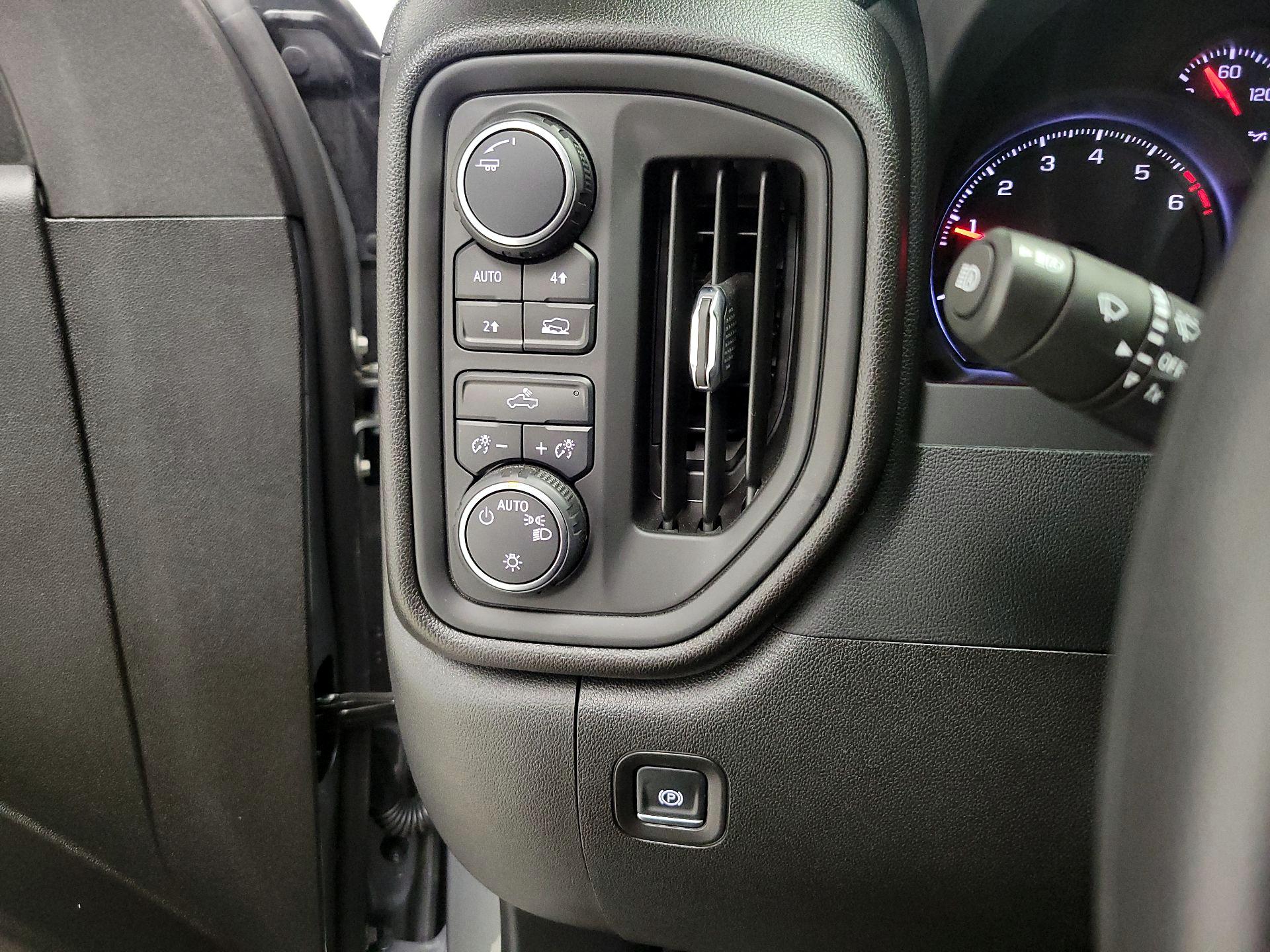 Thumbnail: 2024 Chevrolet Silverado 1500 - 13