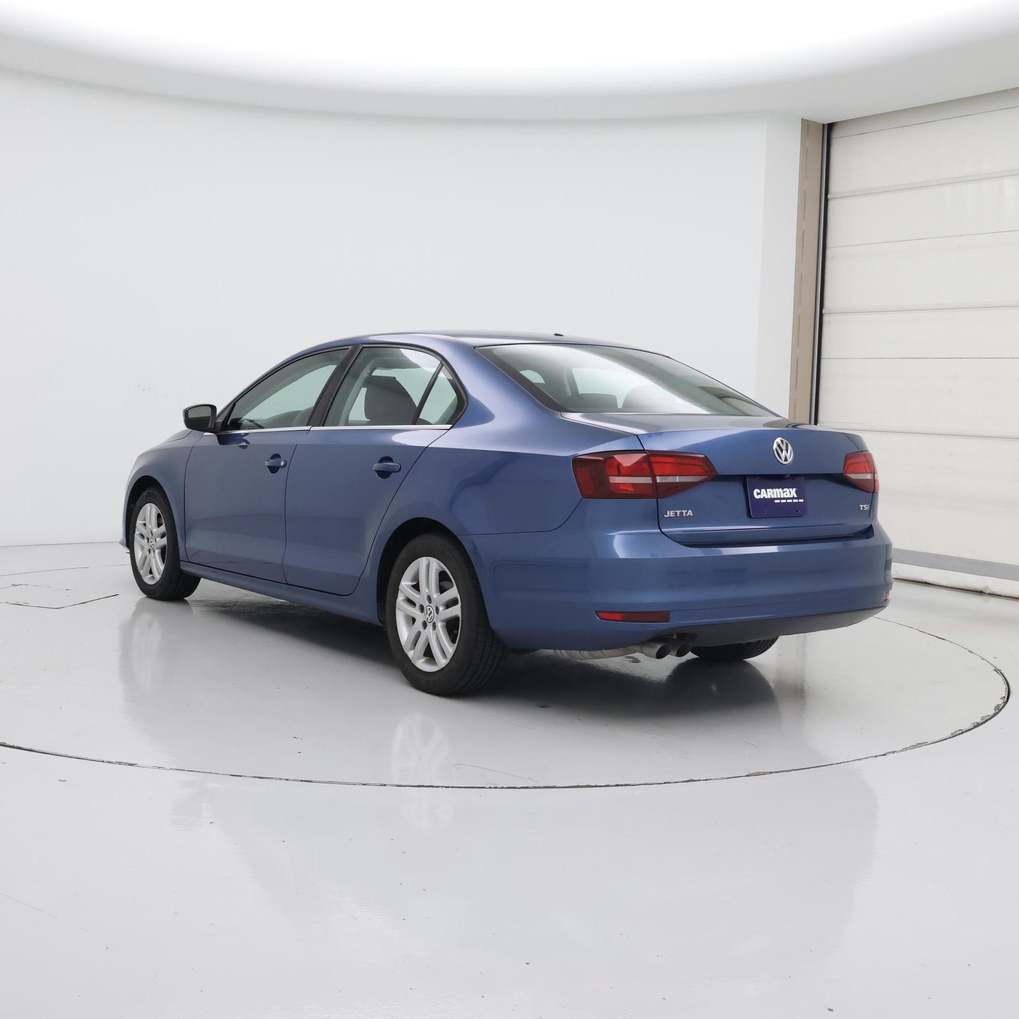 Thumbnail: 2017 Volkswagen Jetta - 2