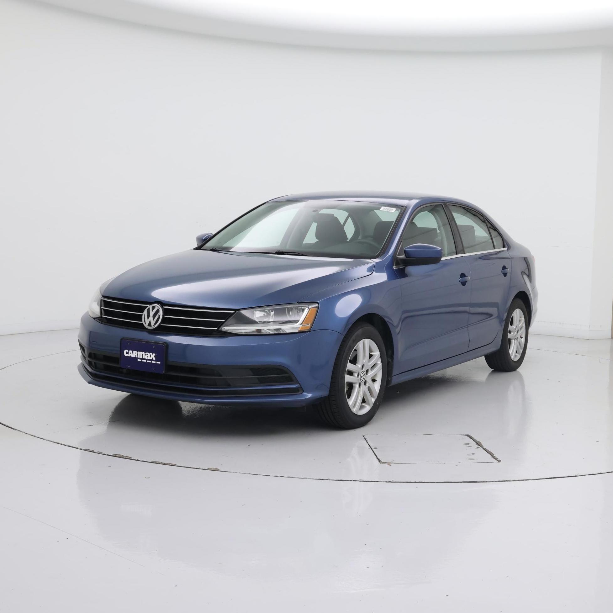 Thumbnail: 2017 Volkswagen Jetta - 4