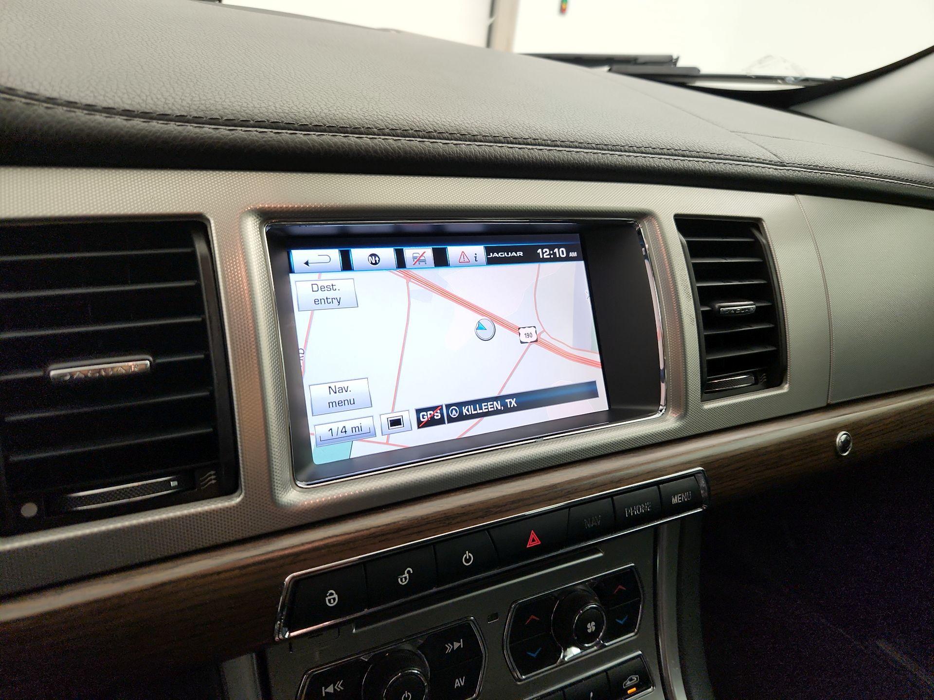 Thumbnail: 2015 Jaguar XF - 14