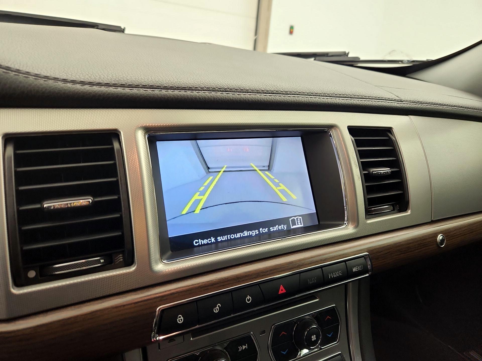 Thumbnail: 2015 Jaguar XF - 15