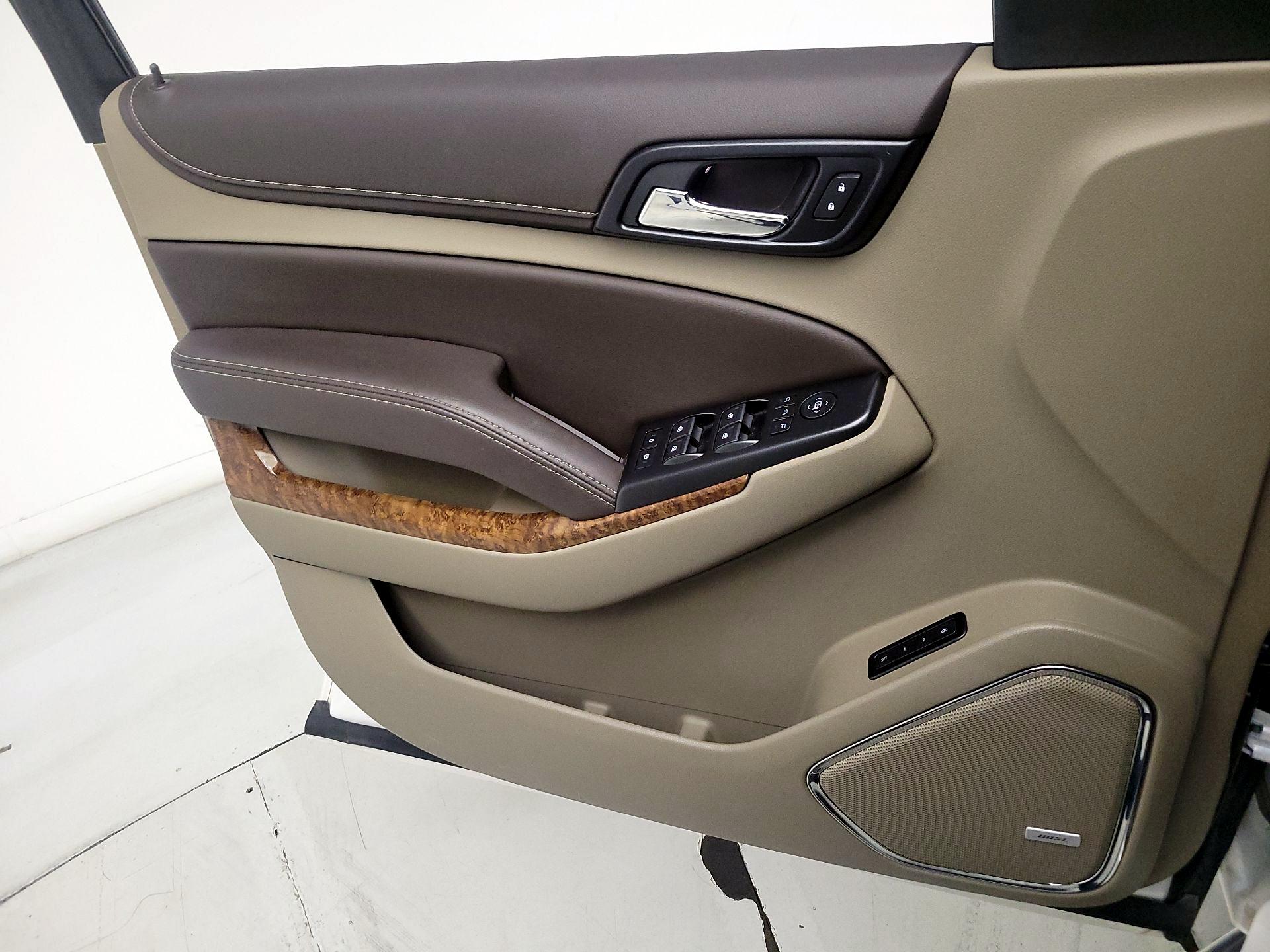 Thumbnail: 2019 Chevrolet Tahoe - 12