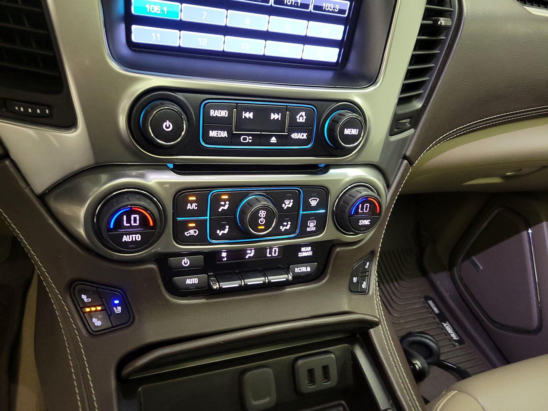 Thumbnail: 2019 Chevrolet Tahoe - 16