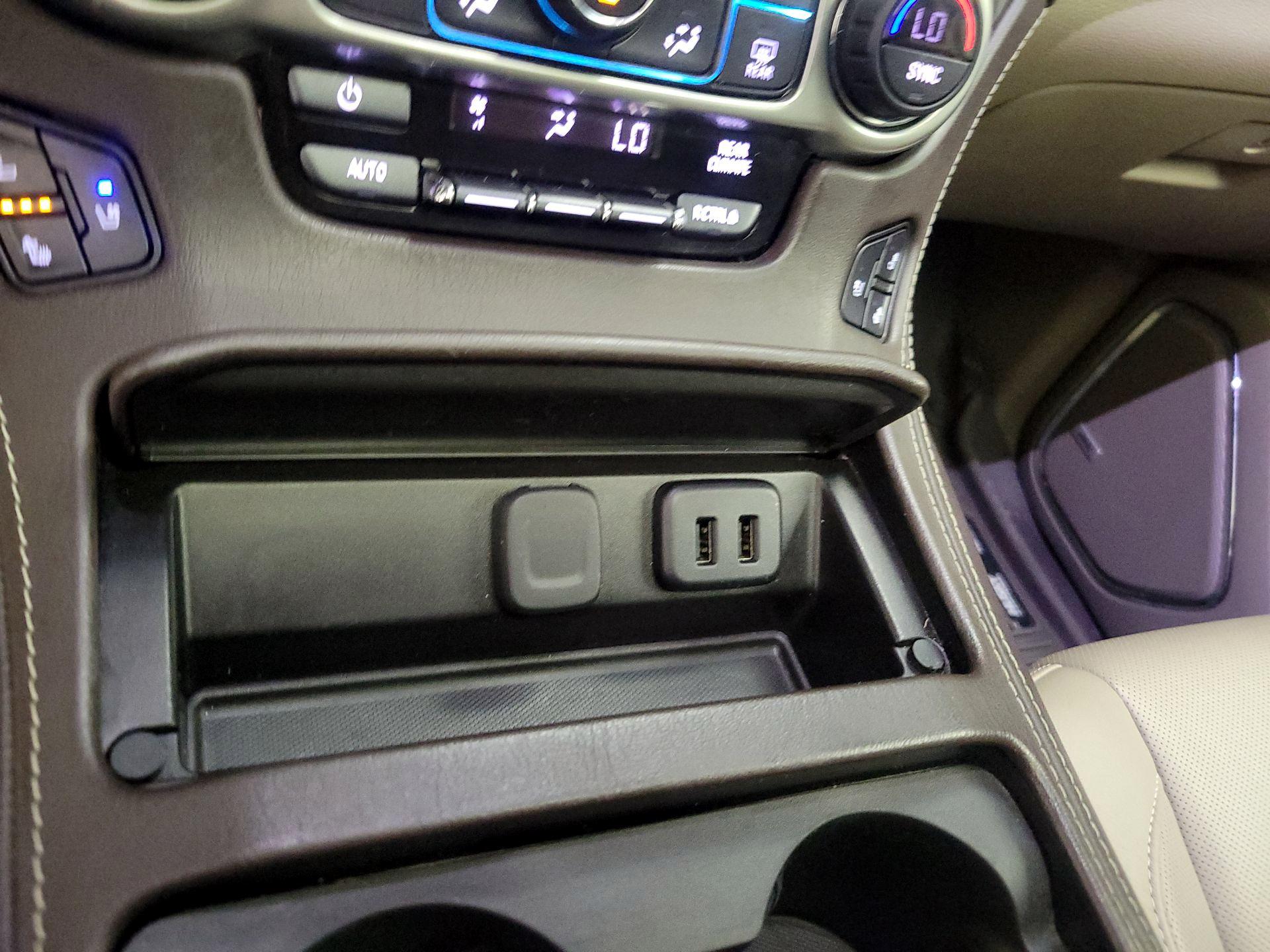 Thumbnail: 2019 Chevrolet Tahoe - 18