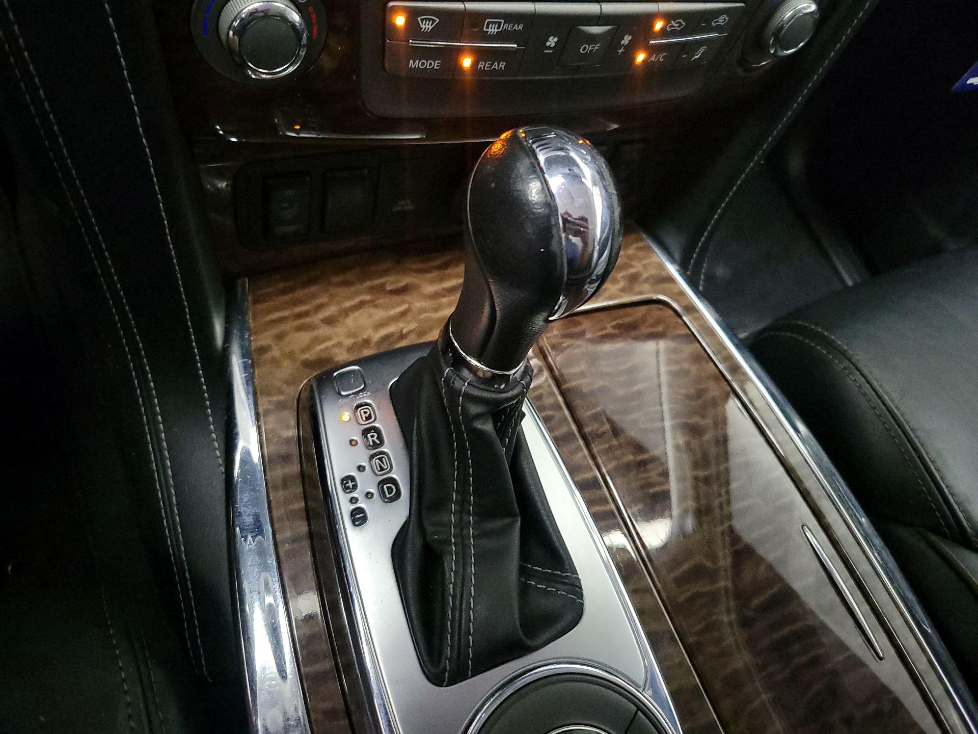 Thumbnail: 2018 Nissan Armada - 18