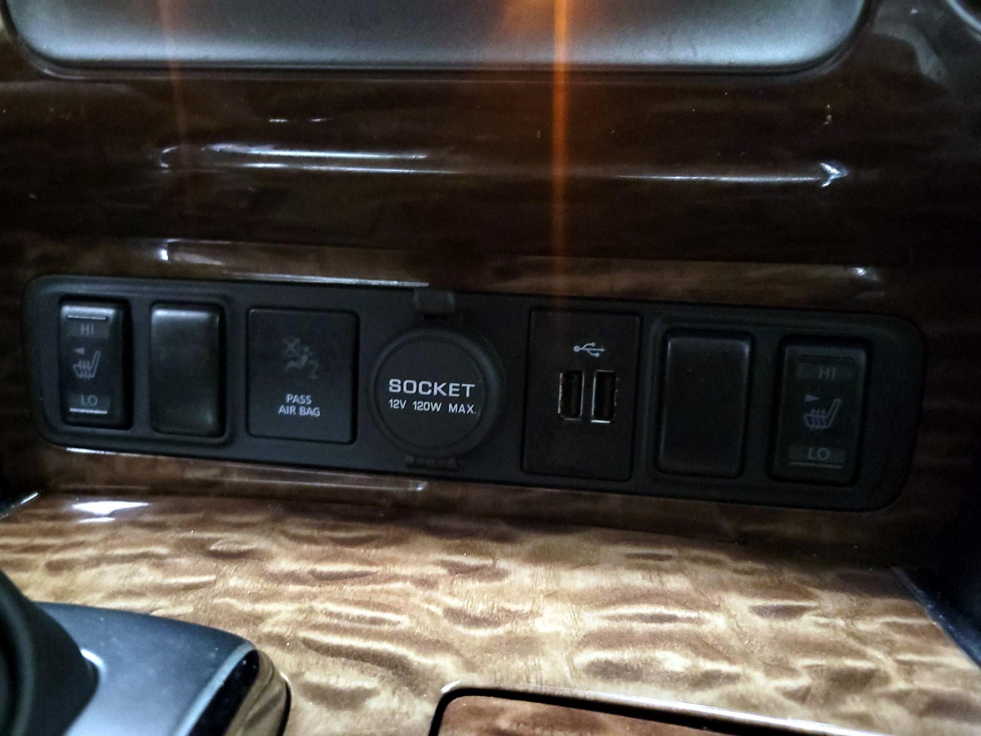 Thumbnail: 2018 Nissan Armada - 19