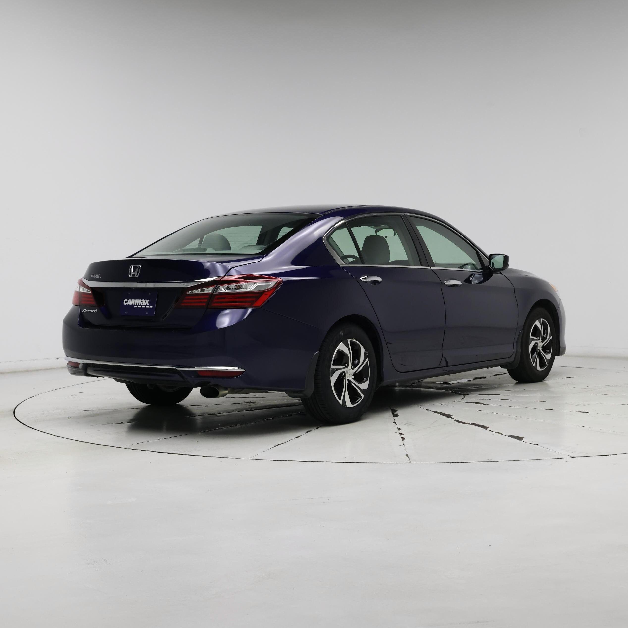 Thumbnail: 2016 Honda Accord - 8