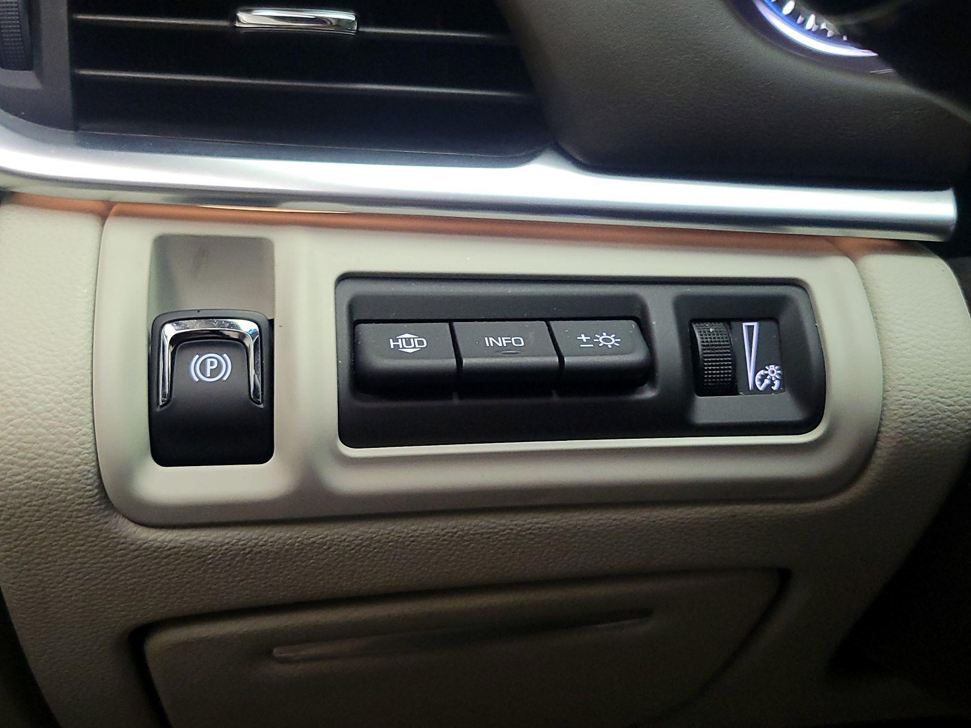 Thumbnail: 2014 Cadillac XTS - 13