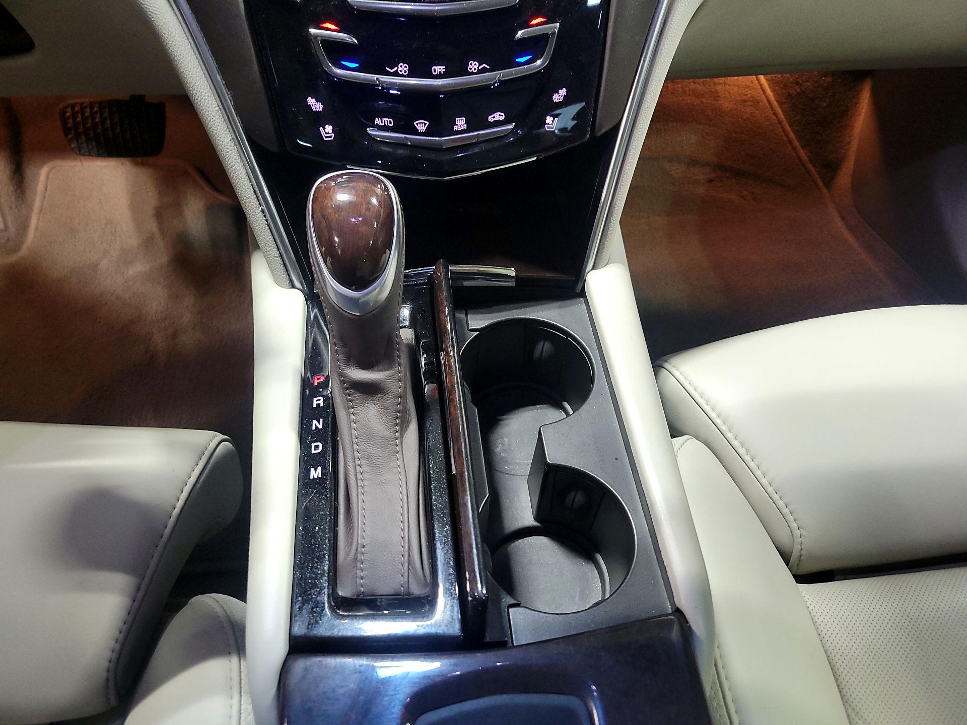 Thumbnail: 2014 Cadillac XTS - 17