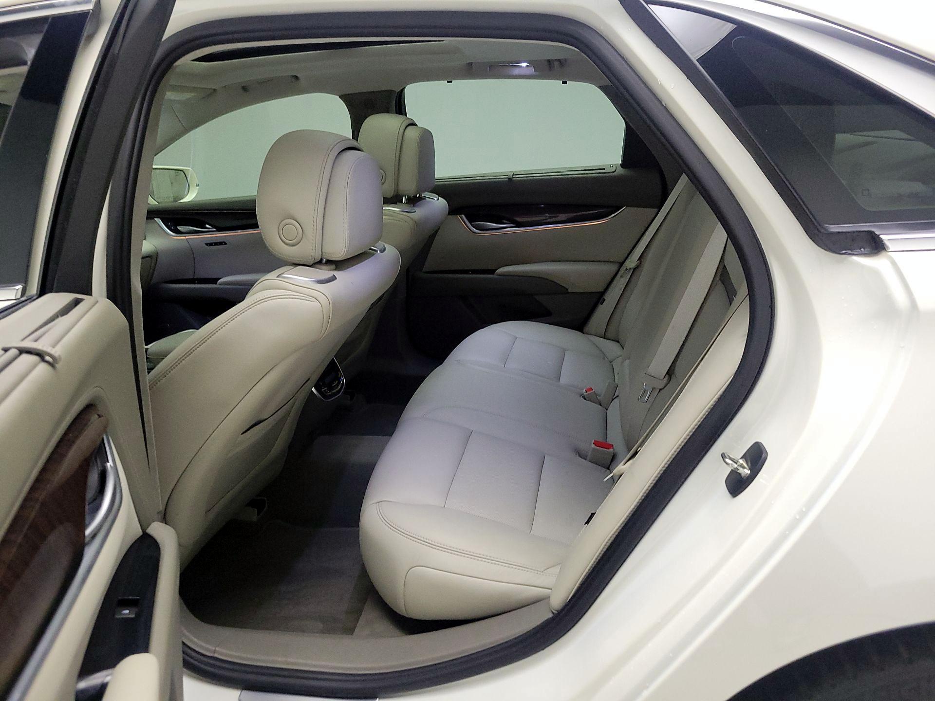 Thumbnail: 2014 Cadillac XTS - 20