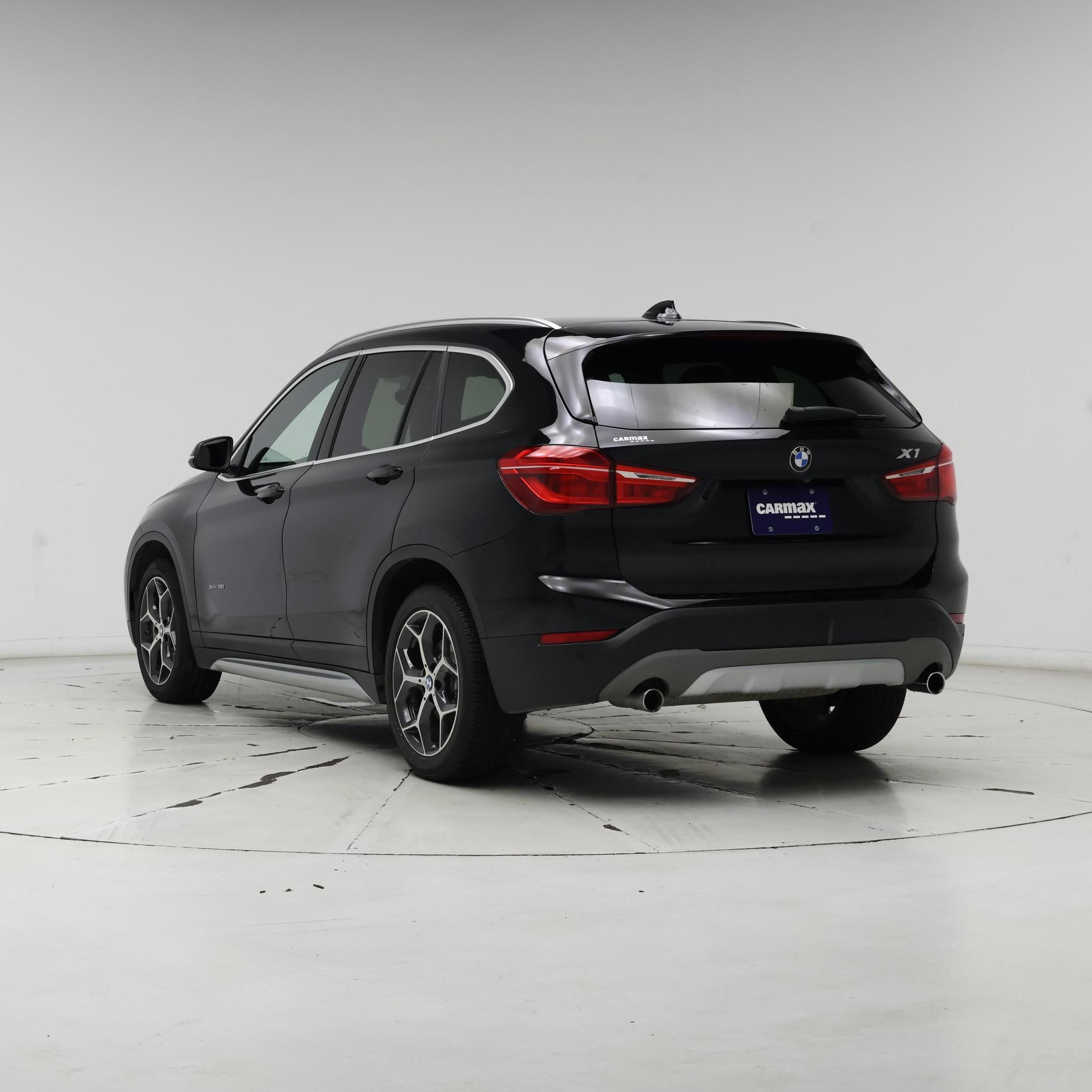 Thumbnail: 2018 BMW X1 - 2