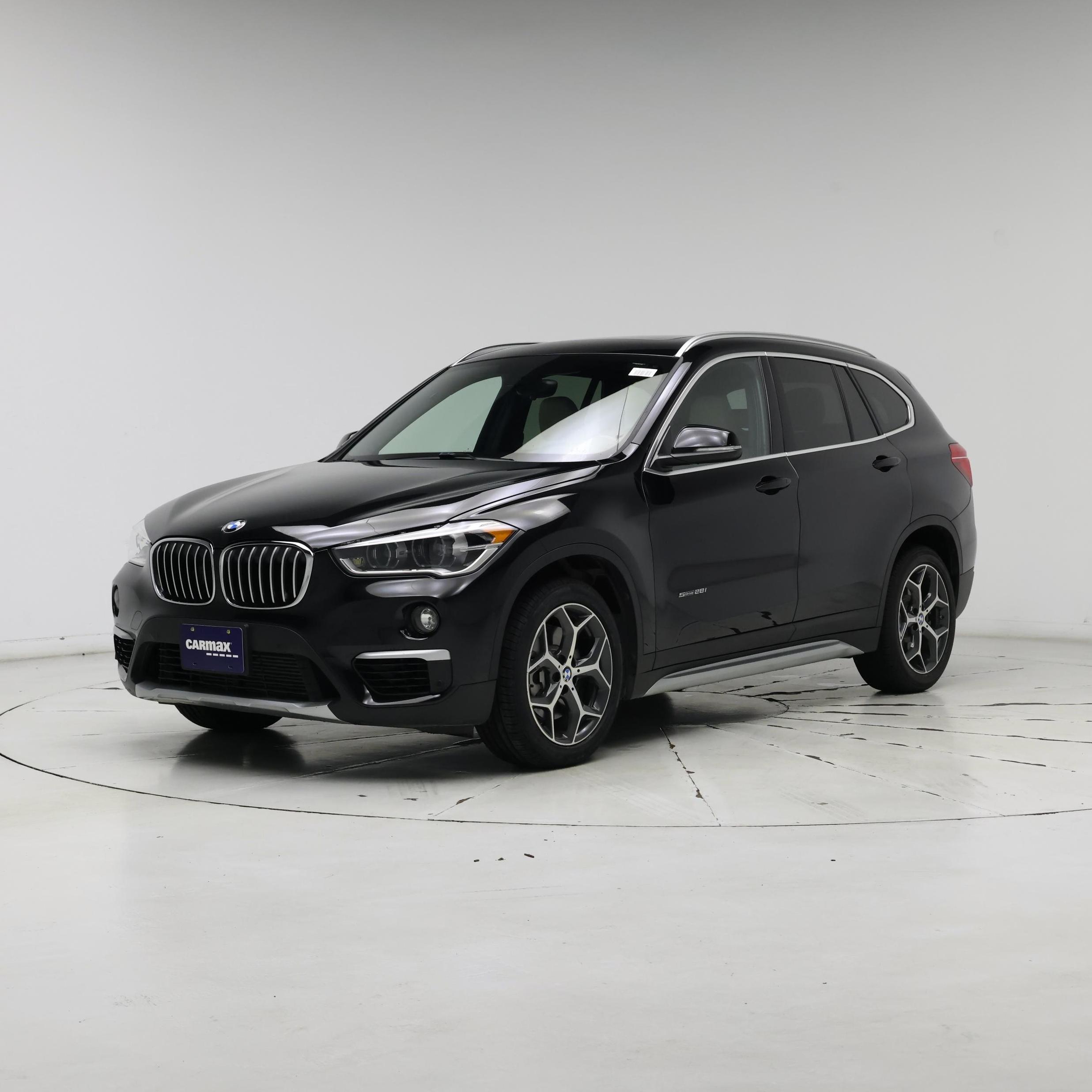 Thumbnail: 2018 BMW X1 - 4