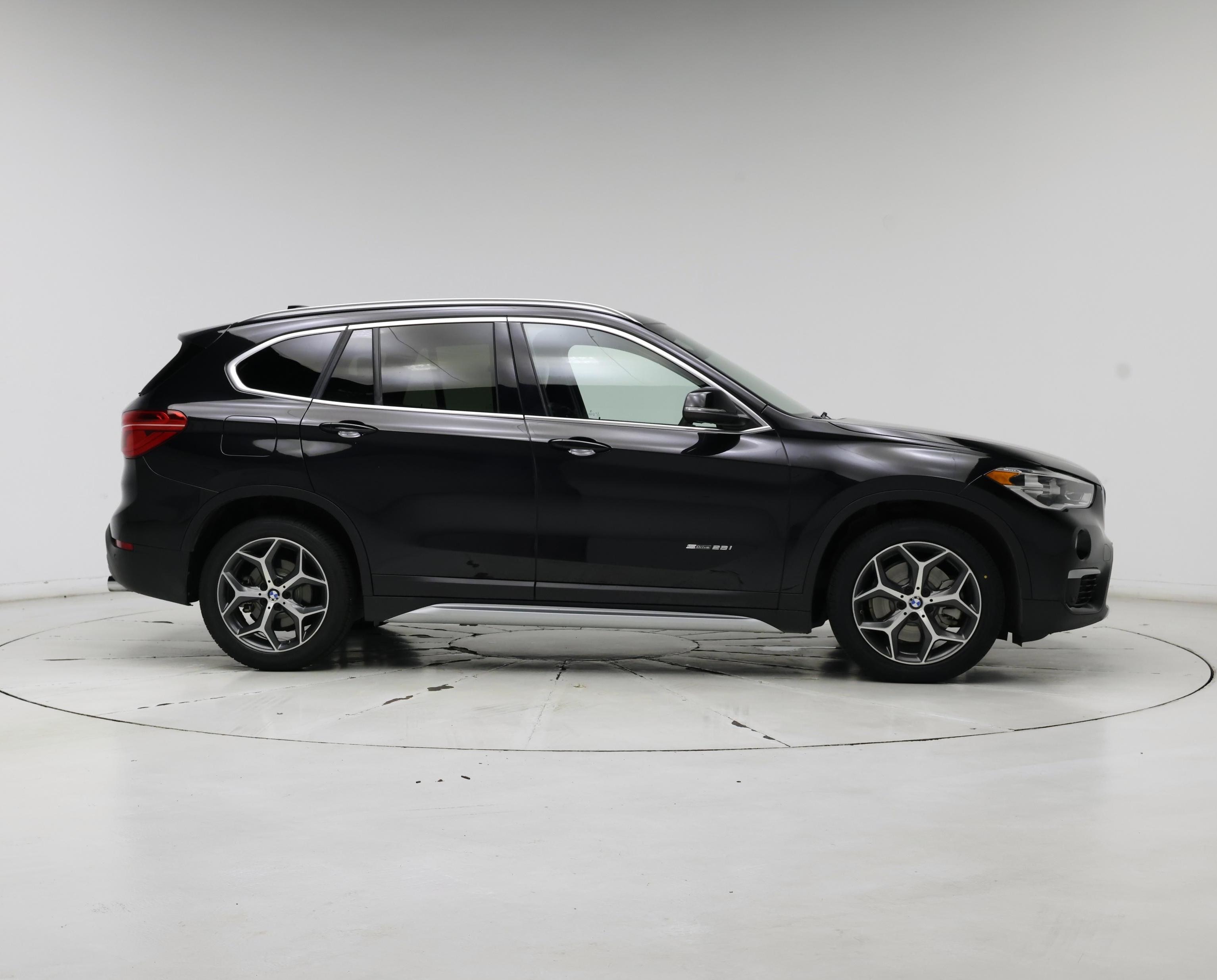 Thumbnail: 2018 BMW X1 - 7