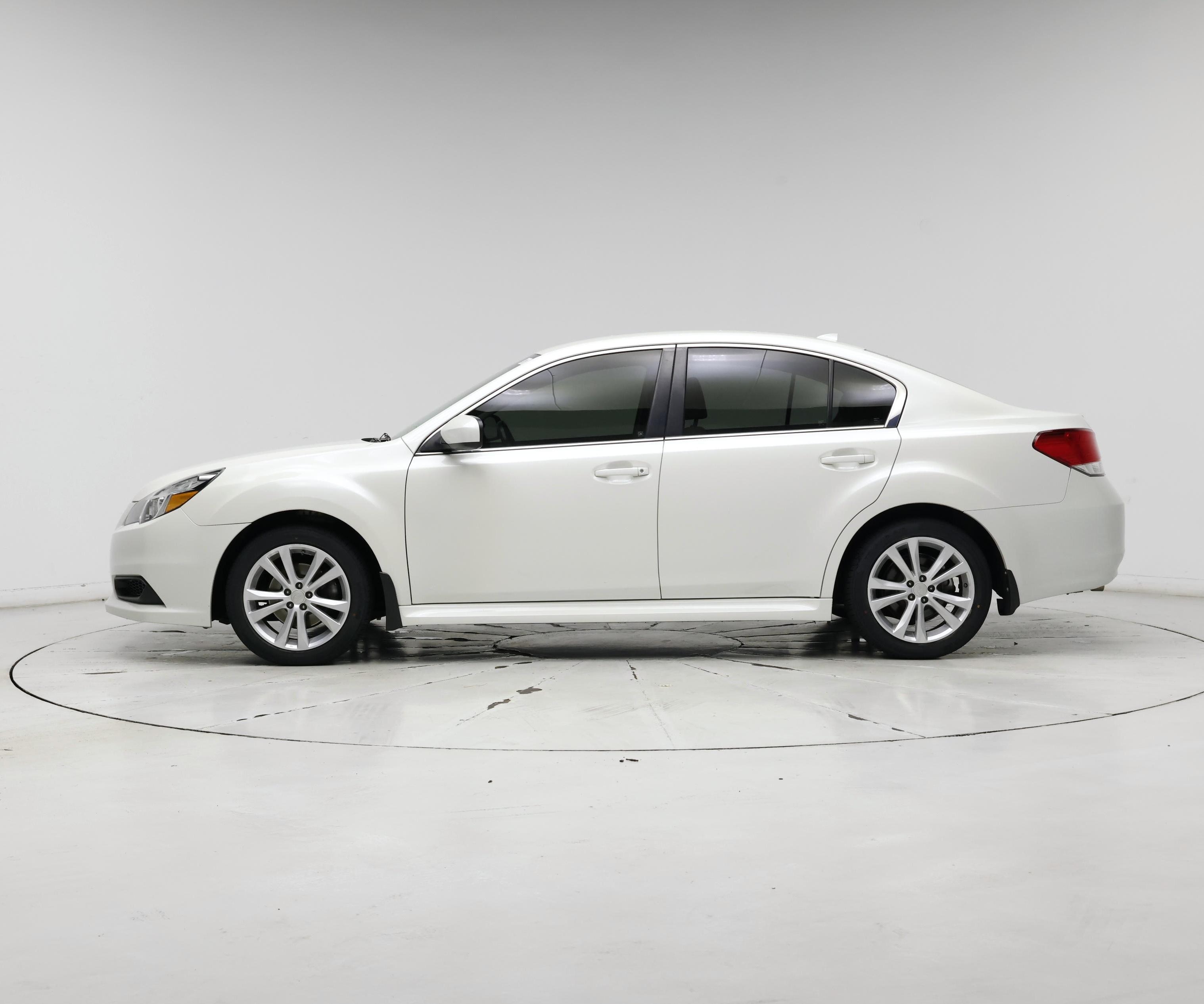 Thumbnail: 2014 Subaru Legacy - 3