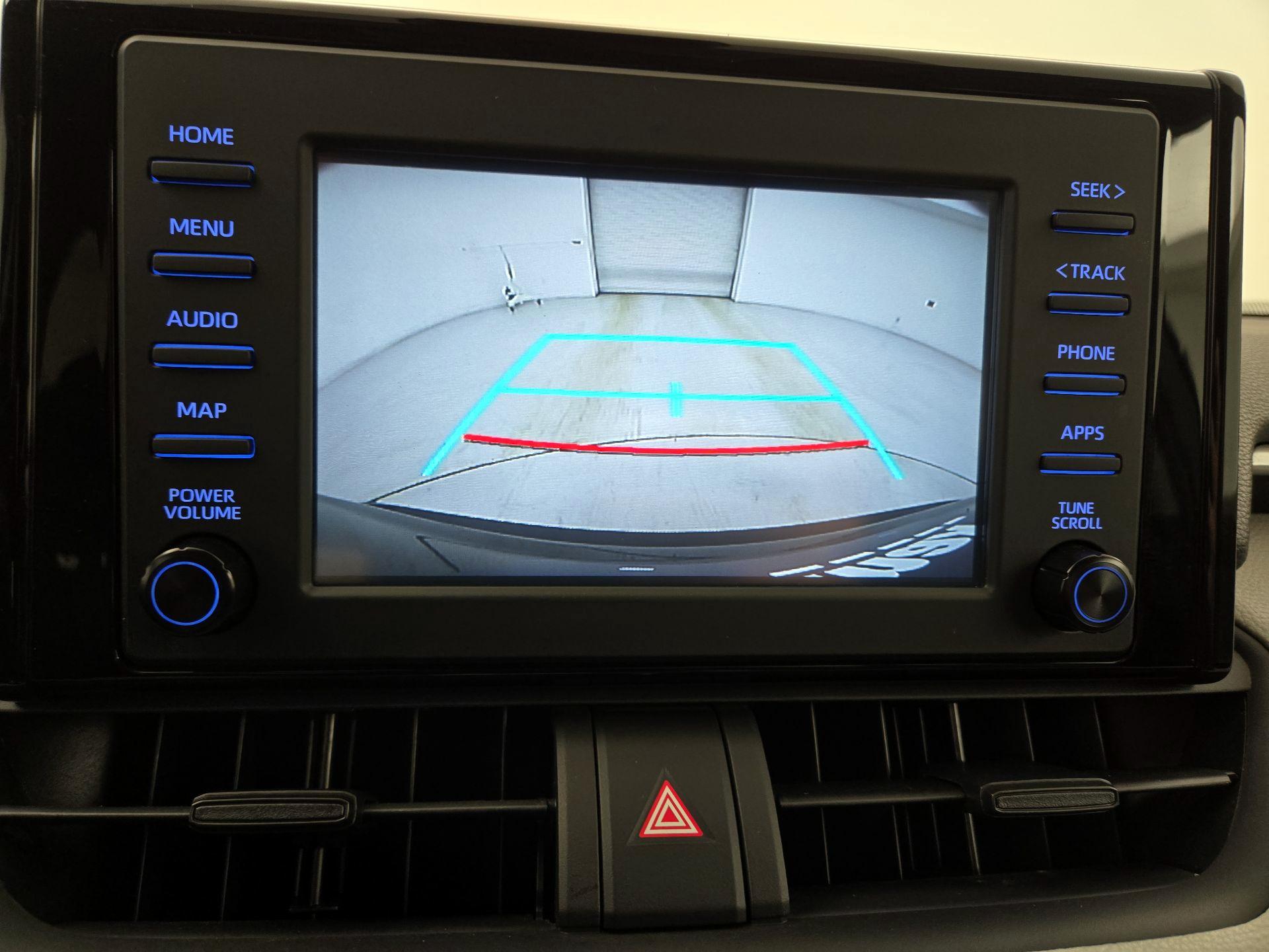 Thumbnail: 2019 Toyota RAV4 - 14