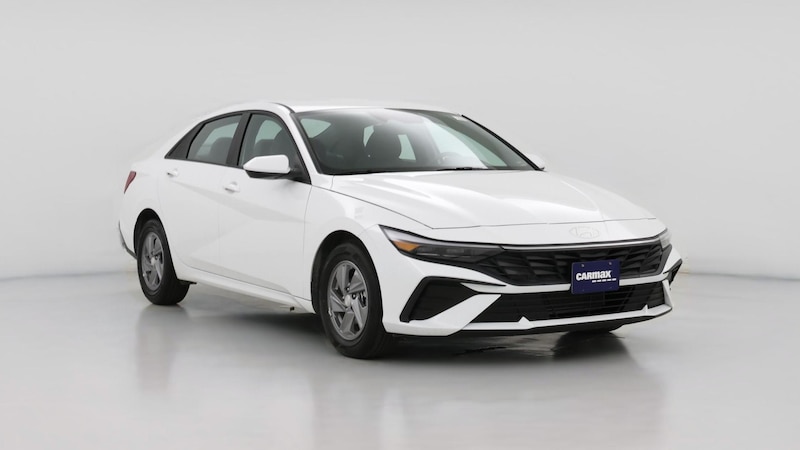 2024 Hyundai Elantra SE Hero Image