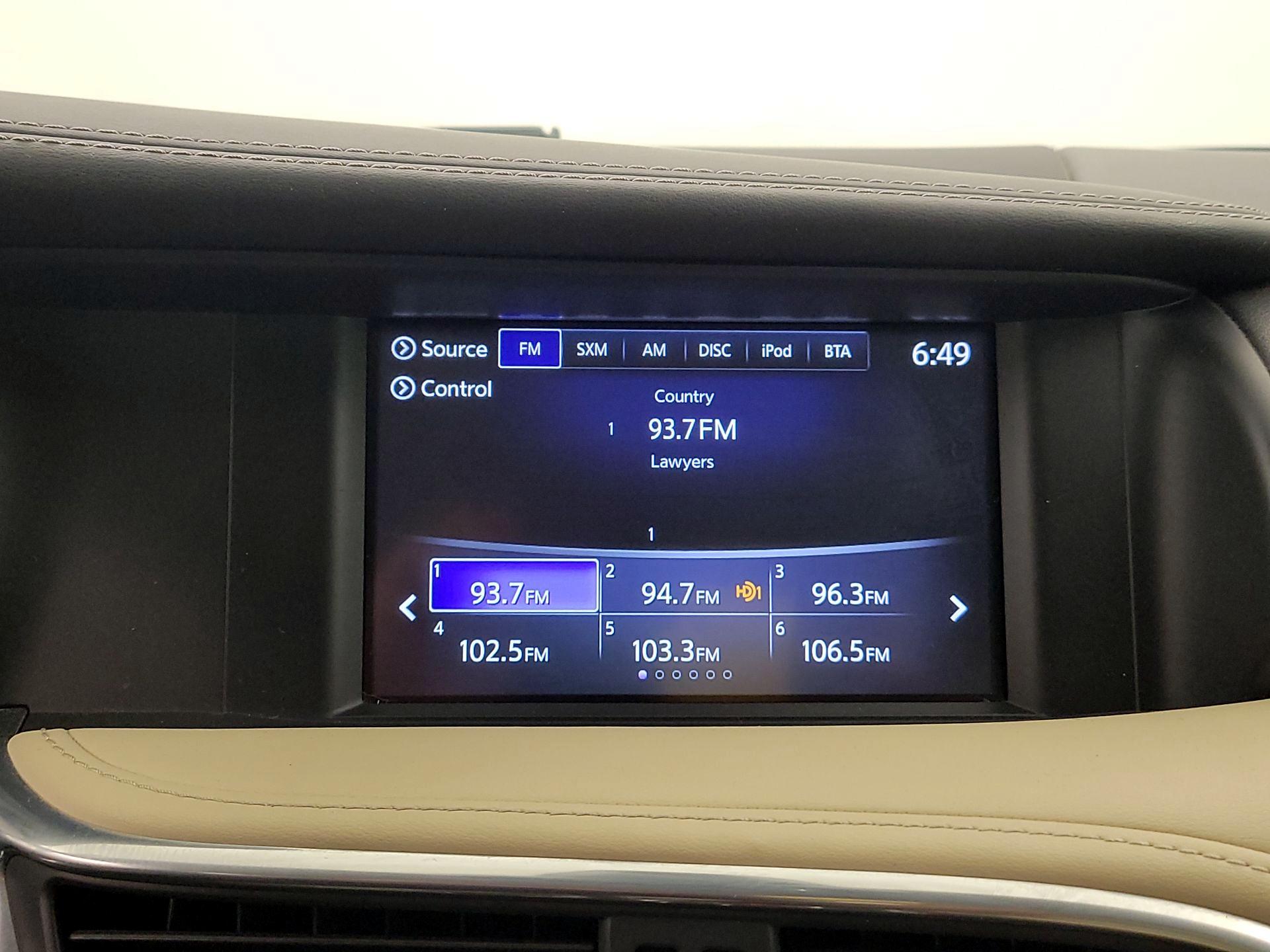Thumbnail: 2019 INFINITI QX30 - 15