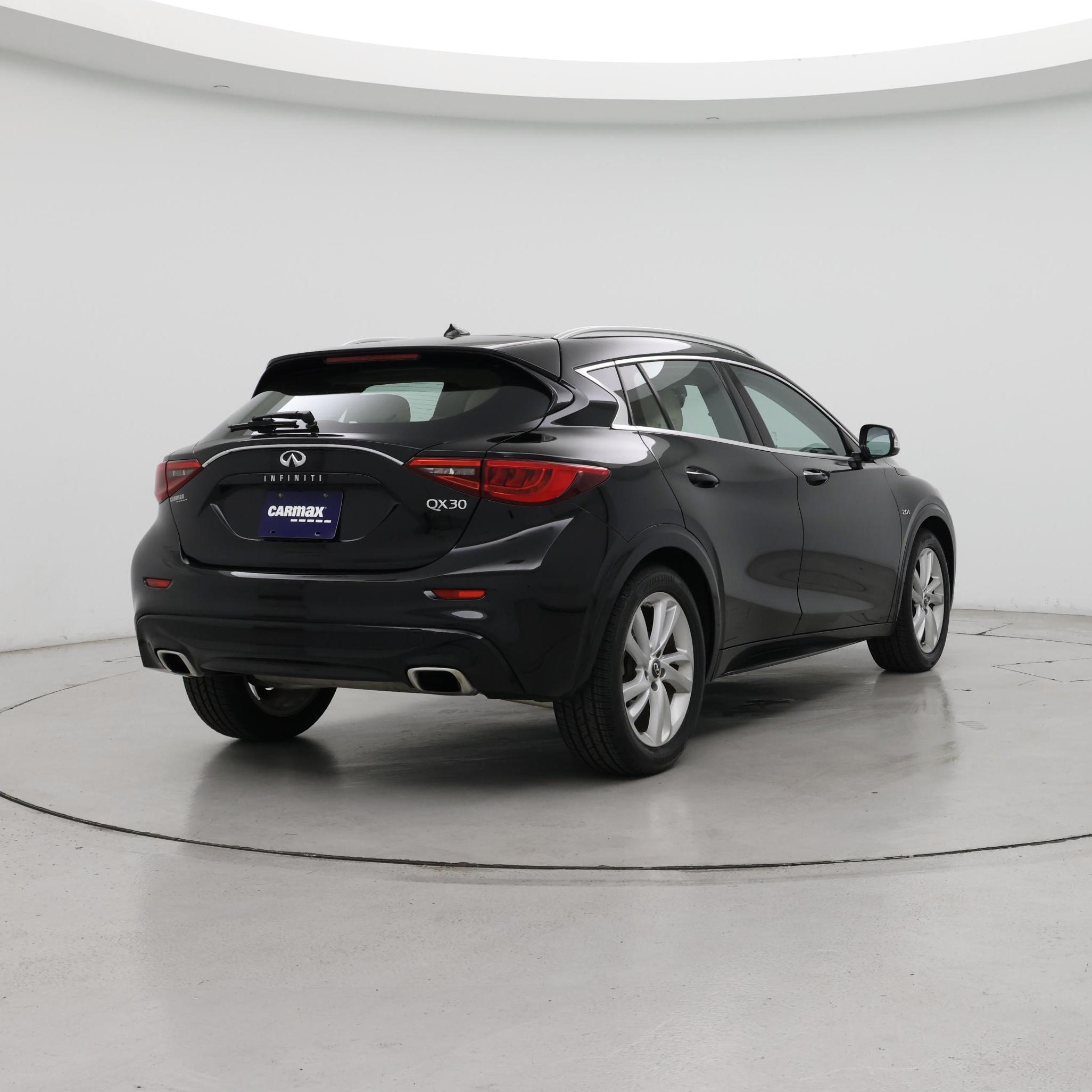 Thumbnail: 2019 INFINITI QX30 - 8