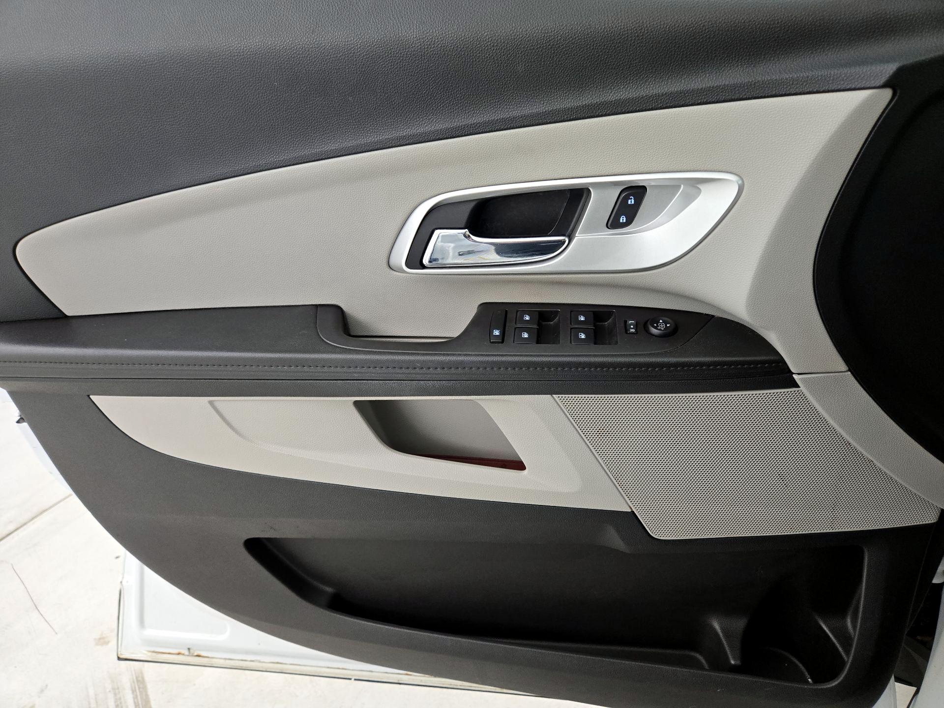 Thumbnail: 2016 Chevrolet Equinox - 12