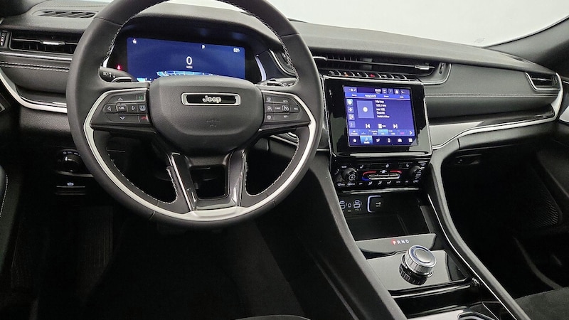 2023 Jeep Grand Cherokee L Altitude 9