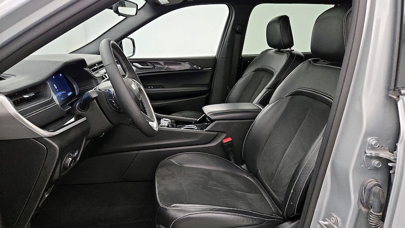 2023 Jeep Grand Cherokee L Altitude 11
