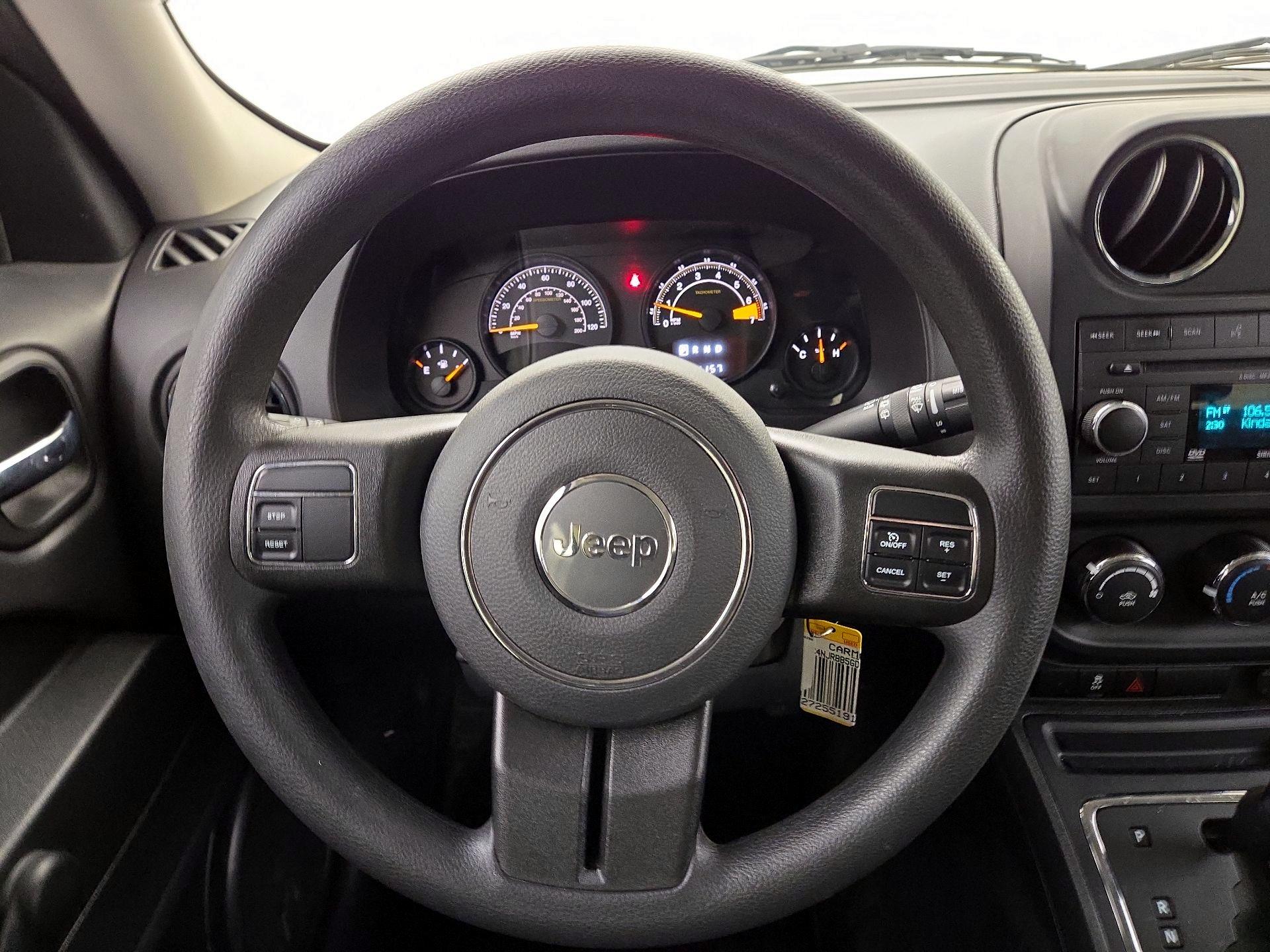 Thumbnail: 2016 Jeep Patriot - 10