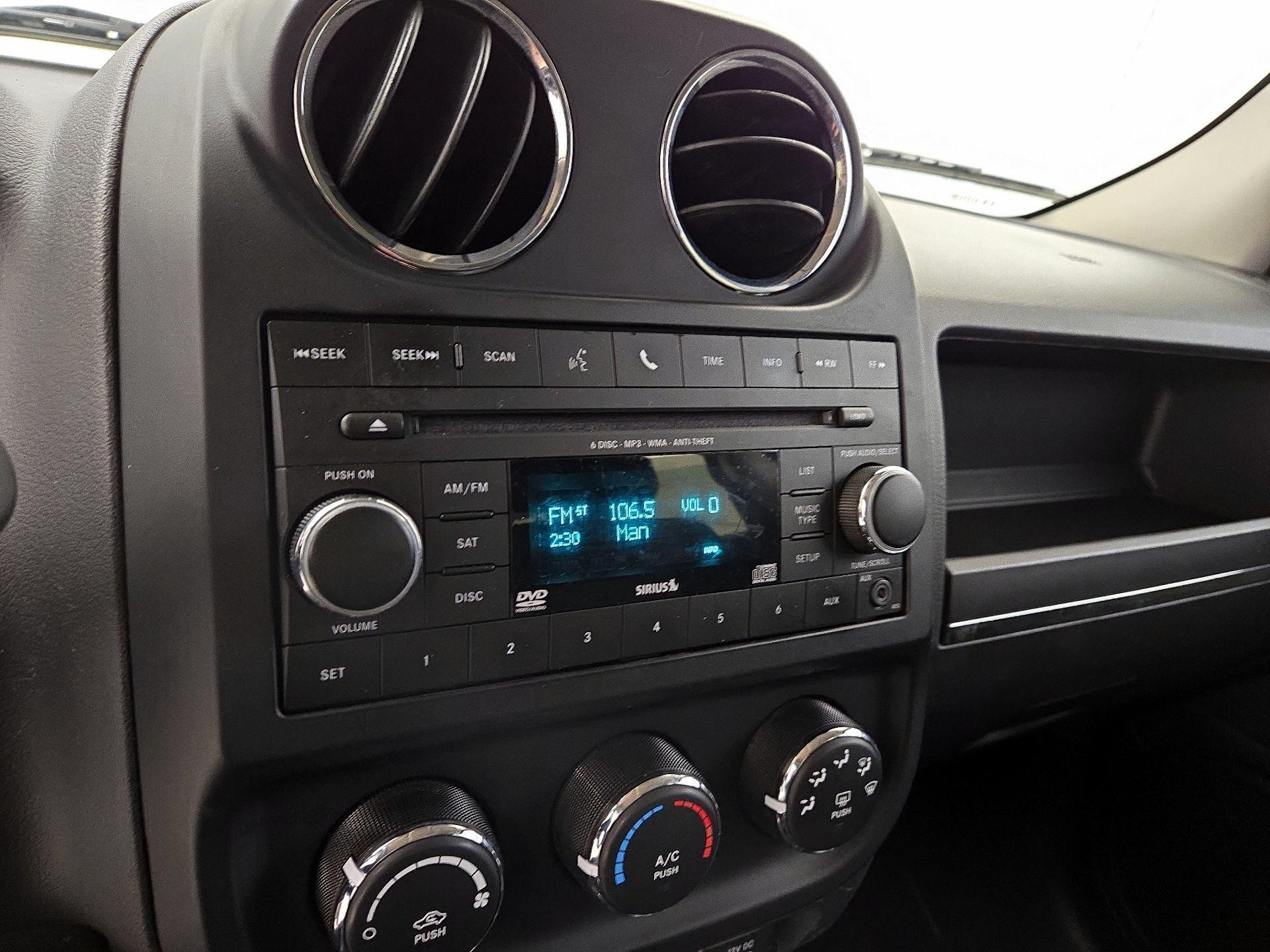 Thumbnail: 2016 Jeep Patriot - 13