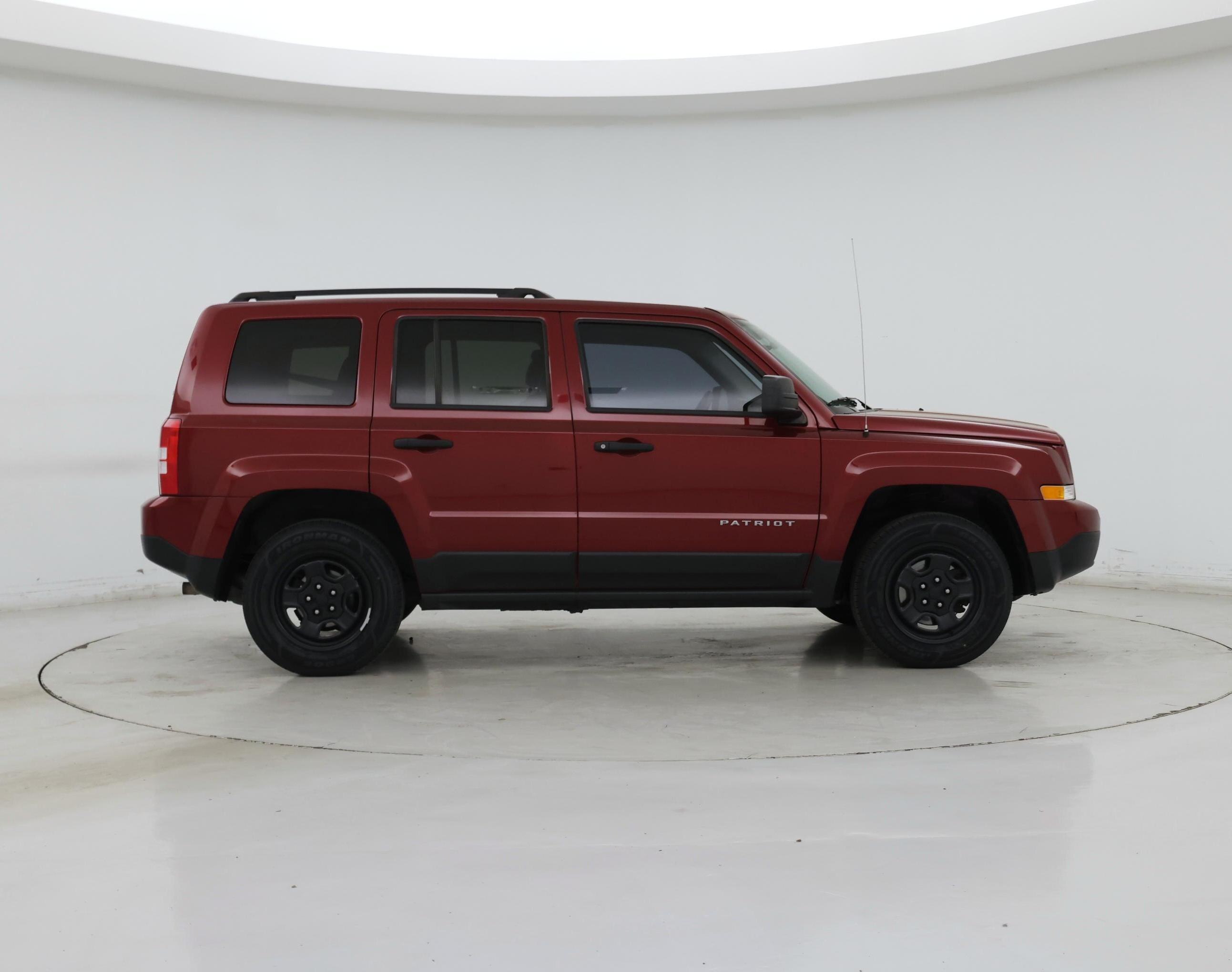 Thumbnail: 2016 Jeep Patriot - 7