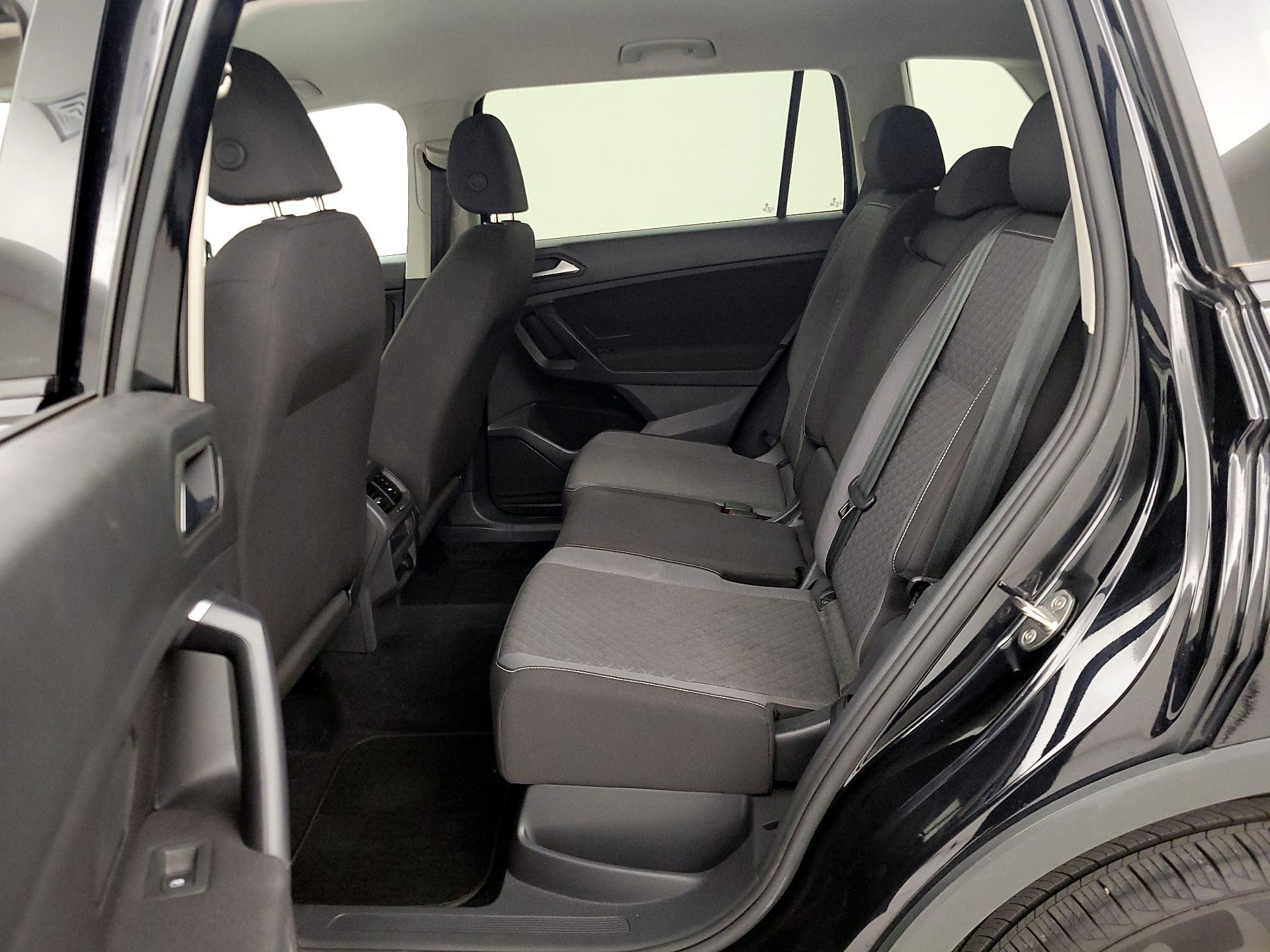 Thumbnail: 2021 Volkswagen Tiguan - 19