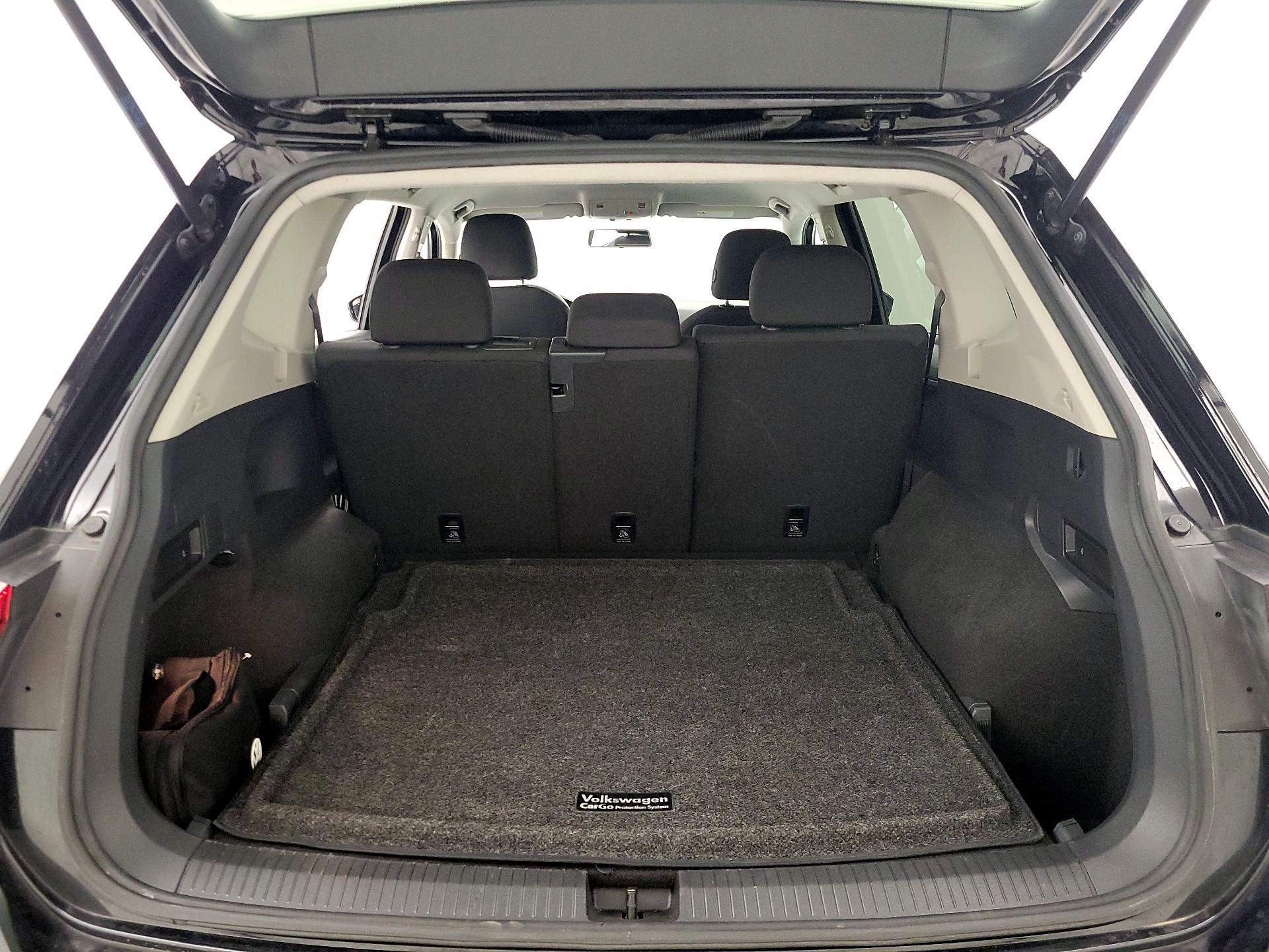 Thumbnail: 2021 Volkswagen Tiguan - 20
