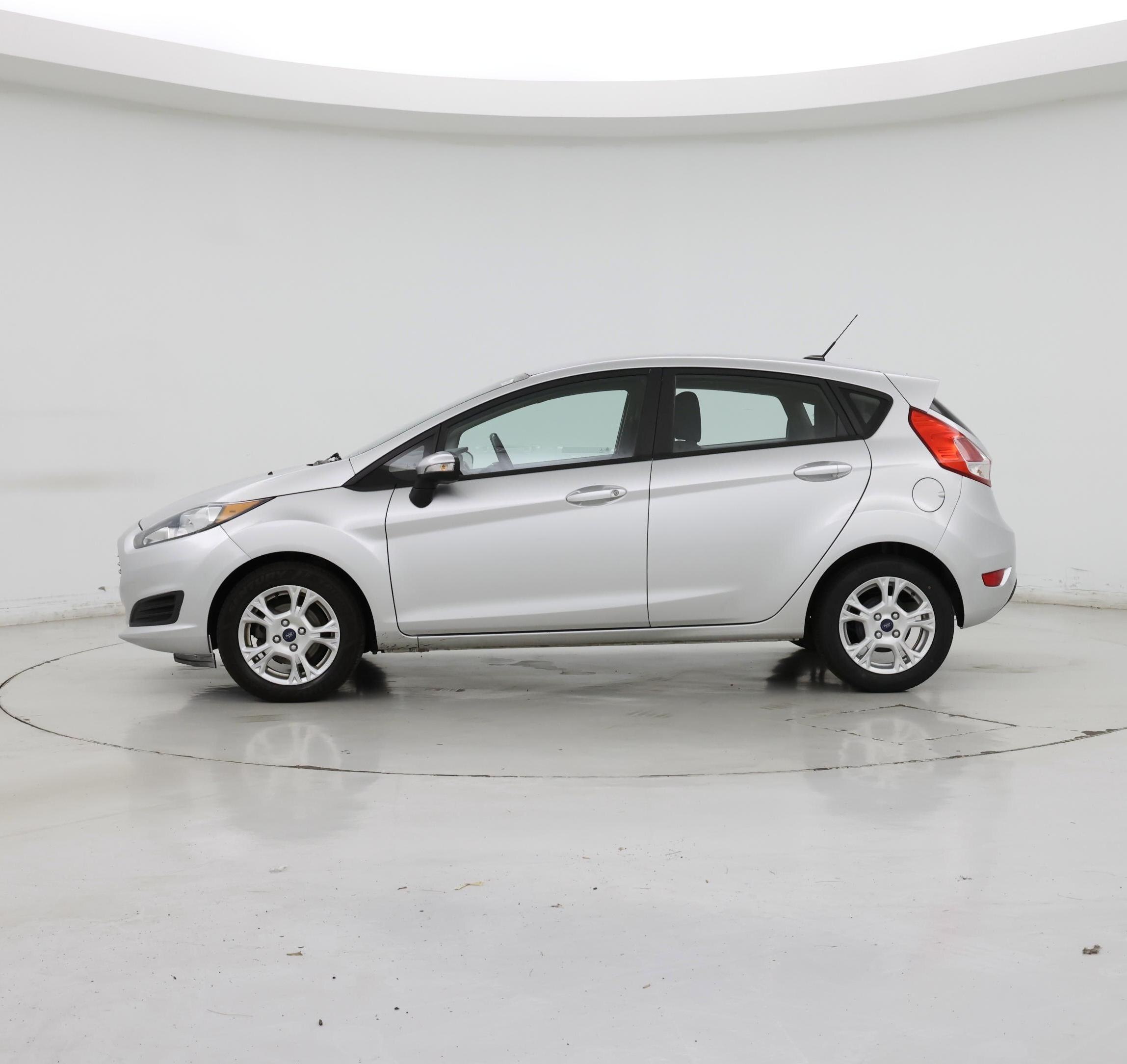 Thumbnail: 2015 Ford Fiesta - 3